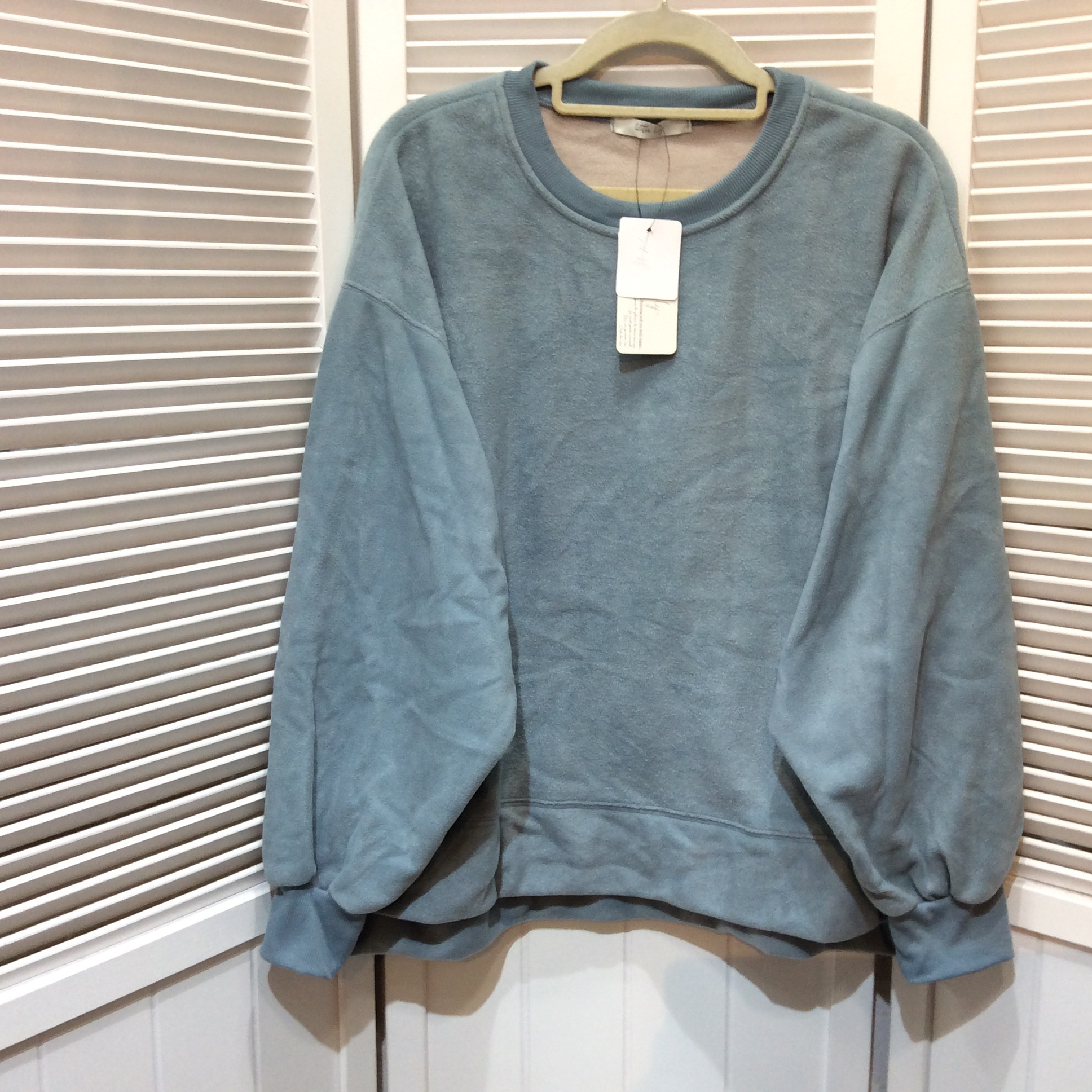 未使用 裏ボアプルオーバー  Mサイズ  水色