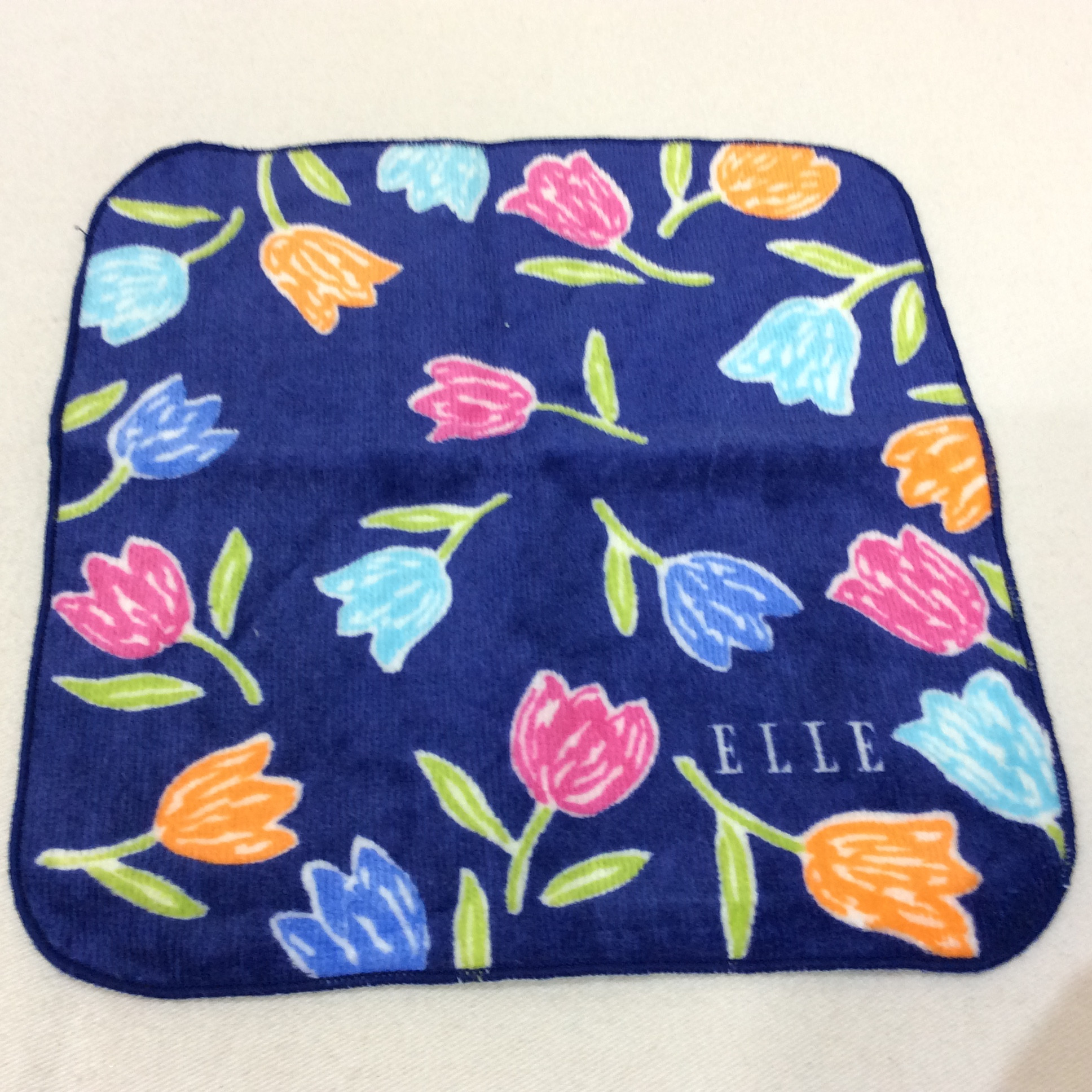 未使用☆ELLE タオルハンカチ ネイビー系 小さめ