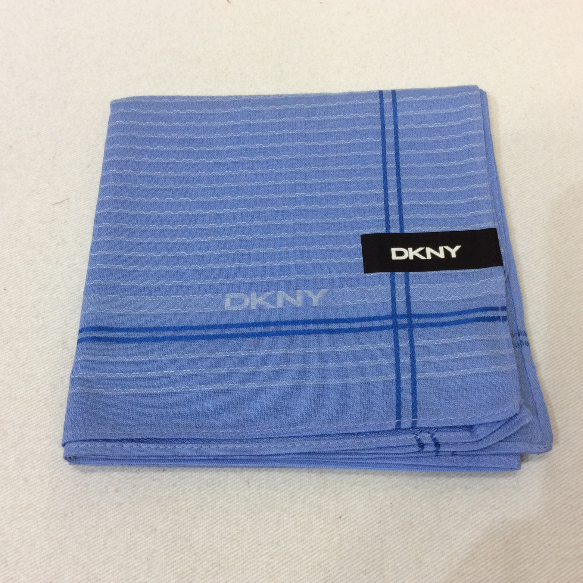 未使用☆DKNY メンズ ハンカチ ブルー系