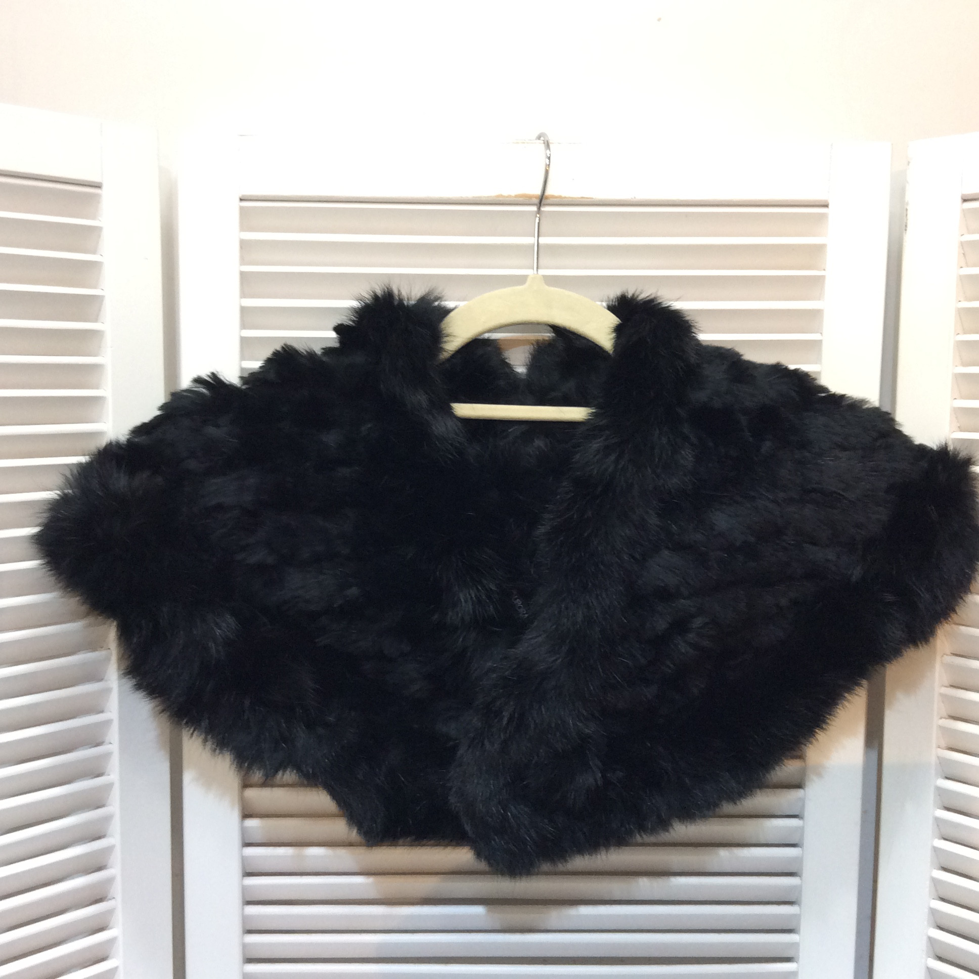 ラビット ストール  黒