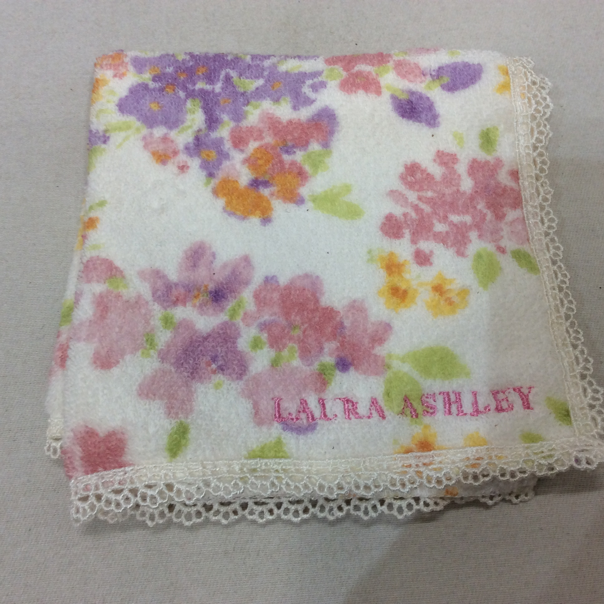 未使用☆ローラアシュレイ タオルハンカチ No,3