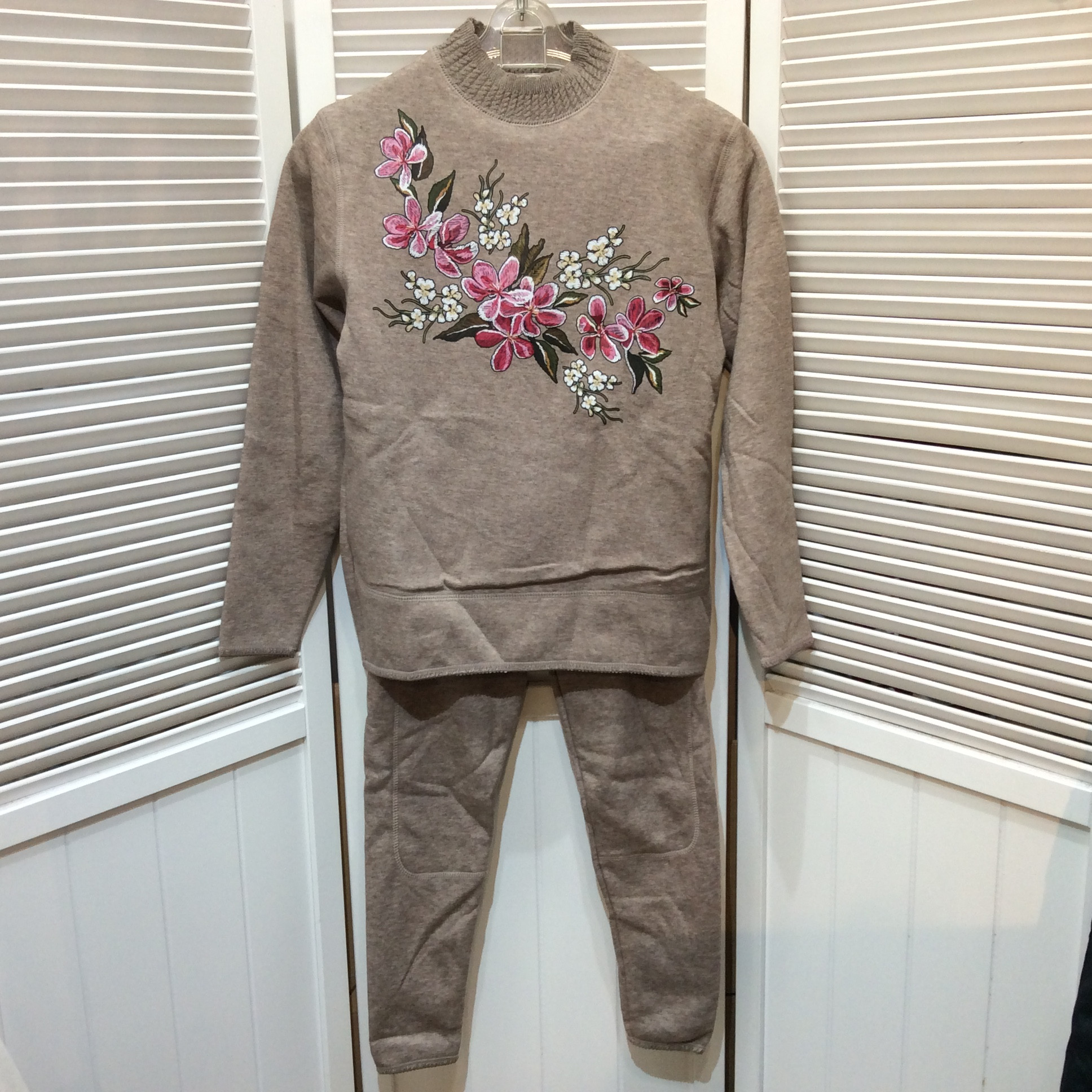 未使用☆ルームウェア上下 M ブラウン系 裏起毛