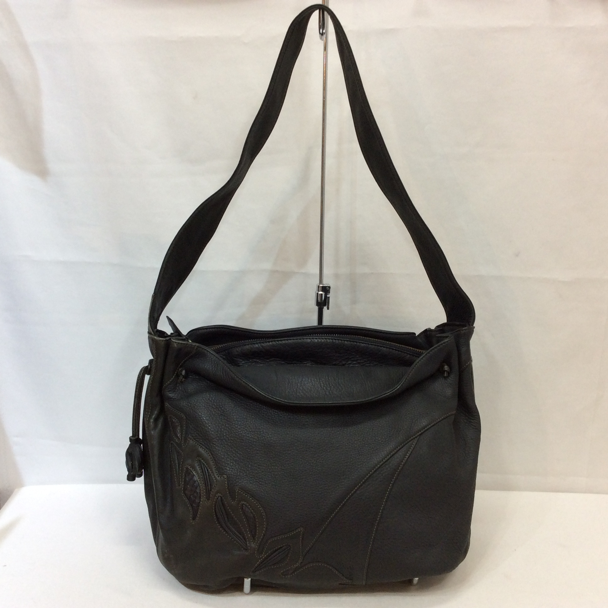 IBIZA イビザ レザーショルダーバッグ ブラック