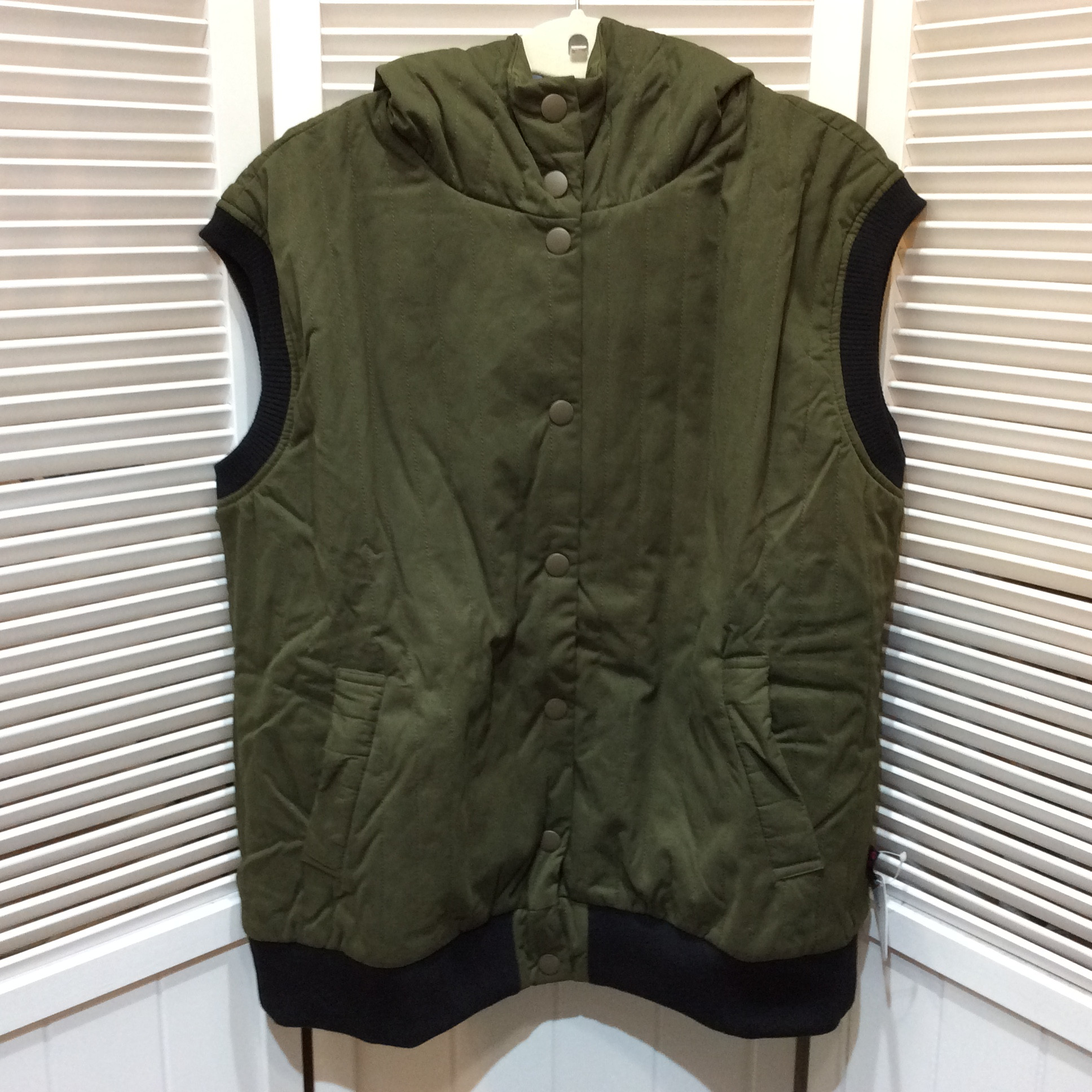 新品☆レディース カポックフードベスト カーキ M,L,LL 3サイズ入荷❗️