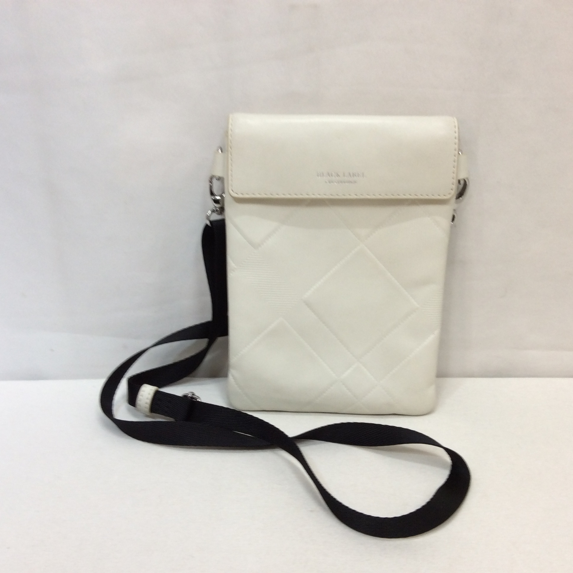 ブラックレーベル  ショルダーポシェット  ホワイト