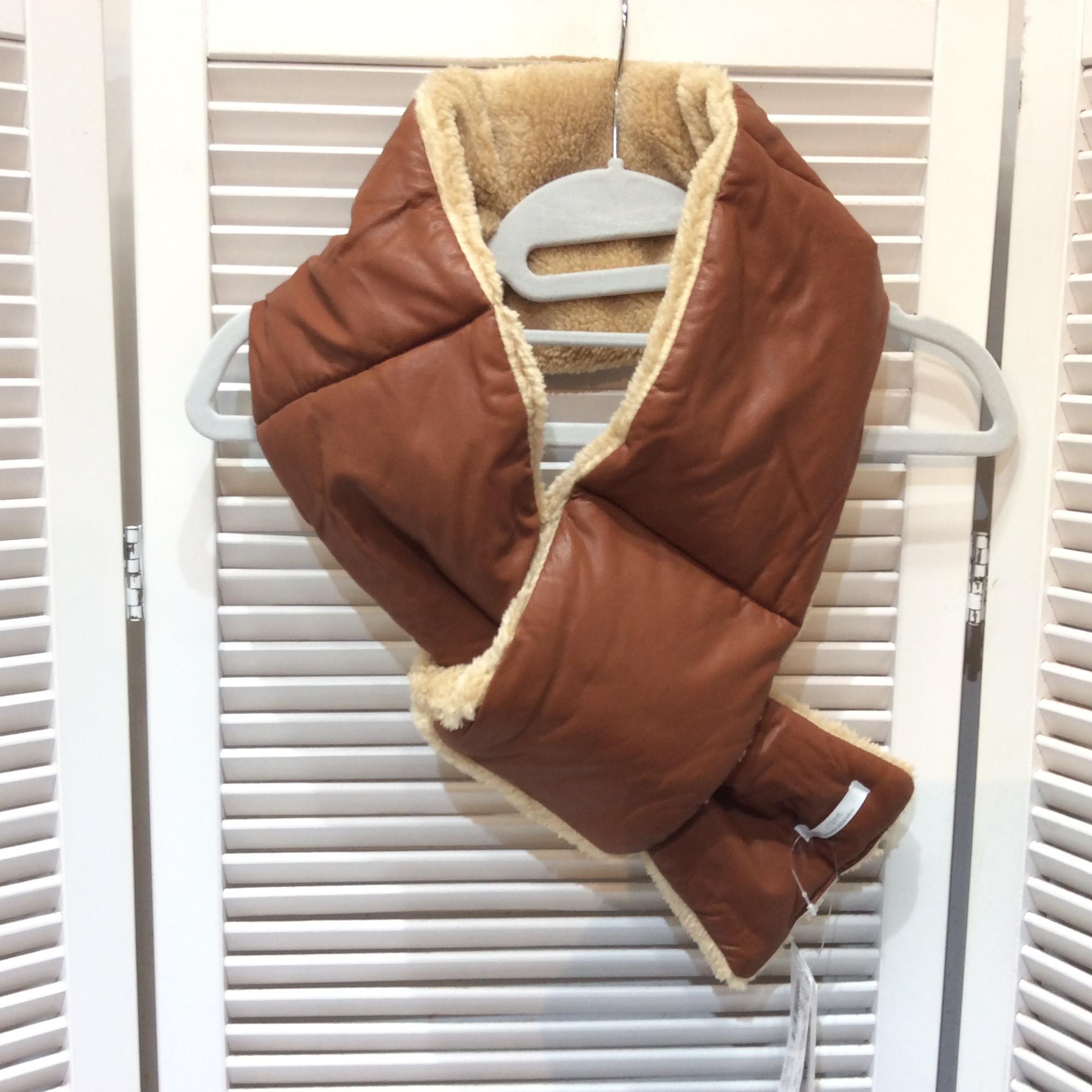 未使用 アーバンリサーチ フェイクレザー×ボア マフラー  茶