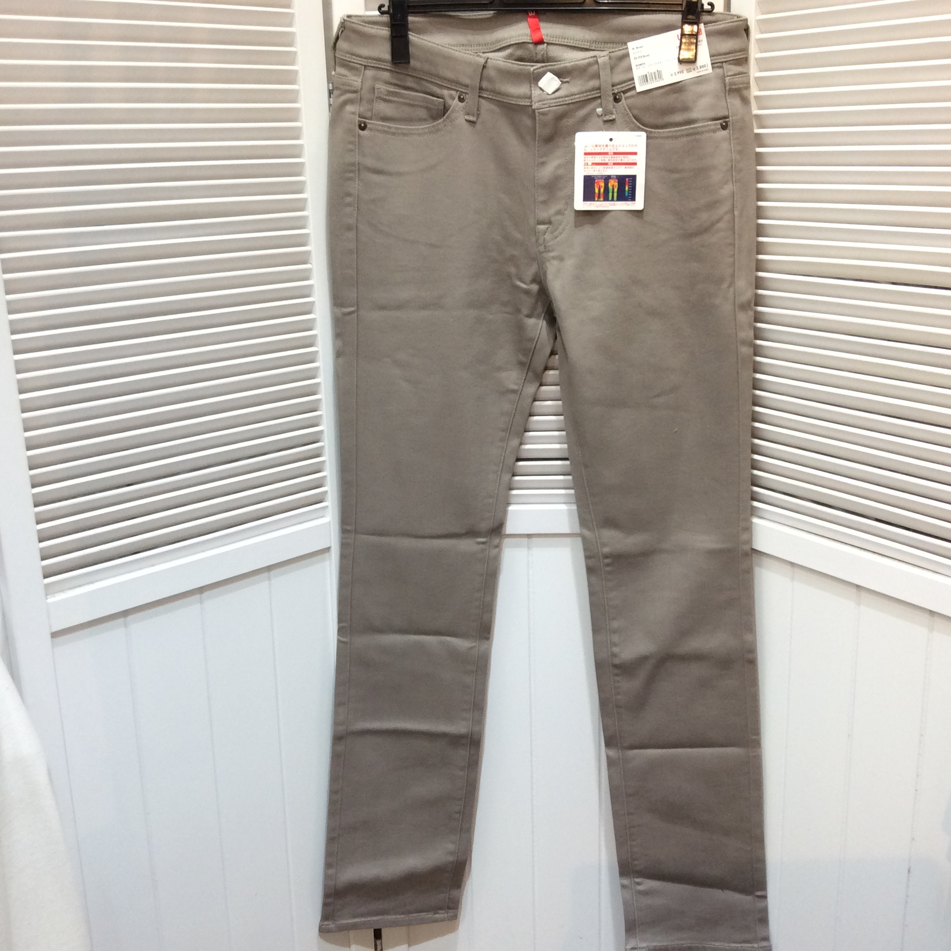 定価の半額❗️未使用 ユニクロ ヒートテック スキニージーンズ W73.5cm ブラウン