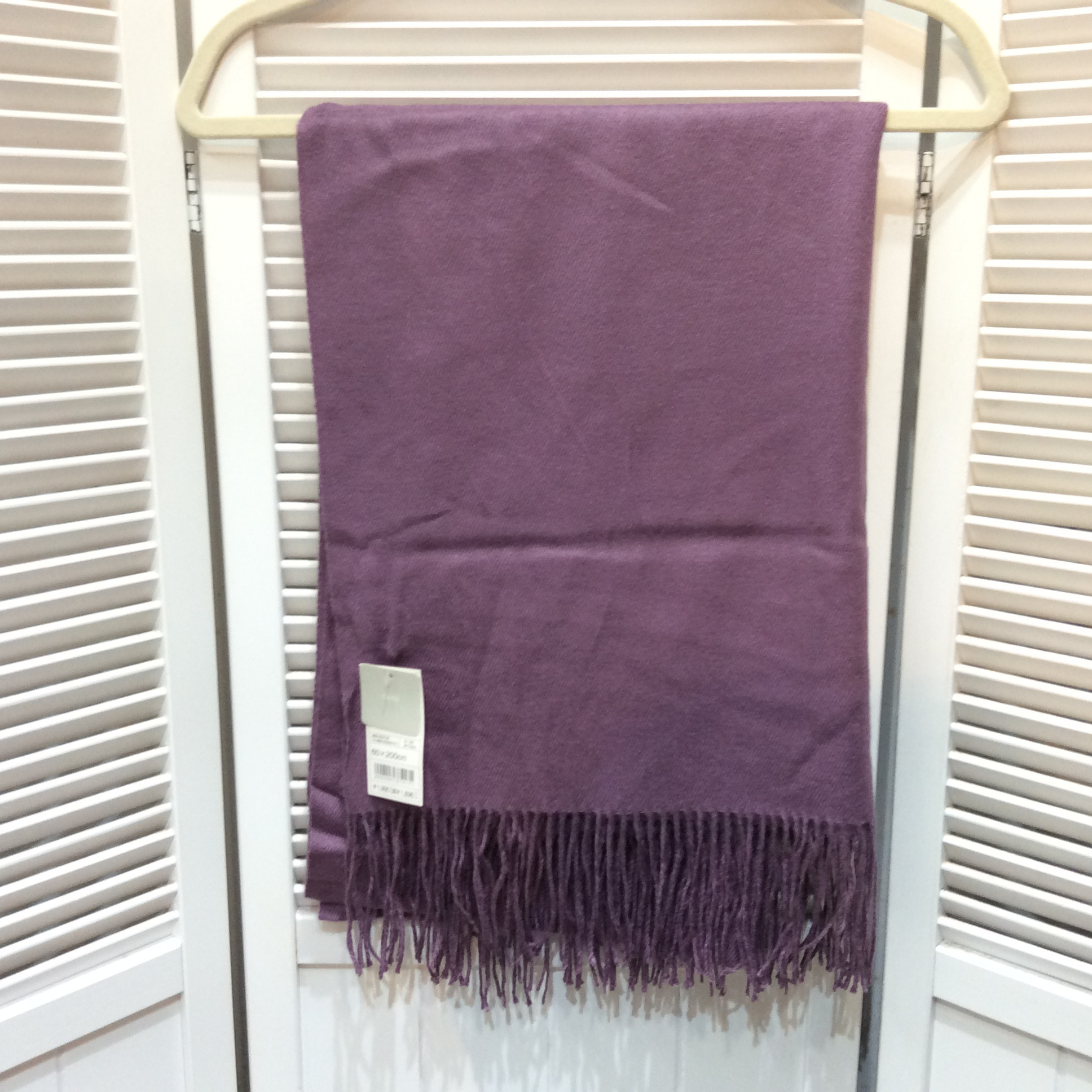 定価の半額❗️ユニクロ マイクロファイバー ストール パープル