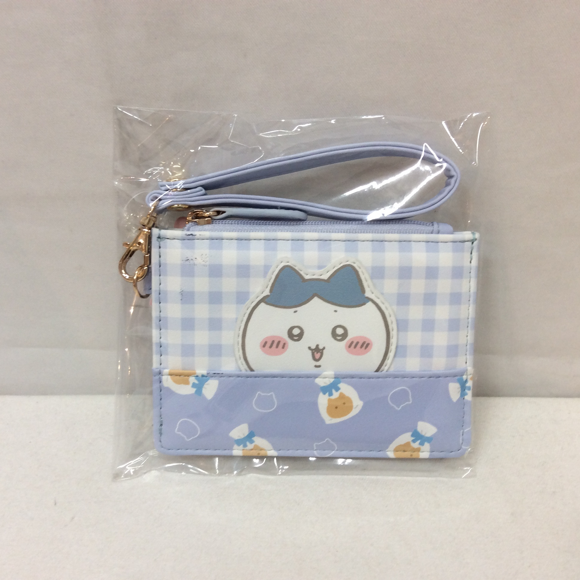 新品 ちいかわ パスケース