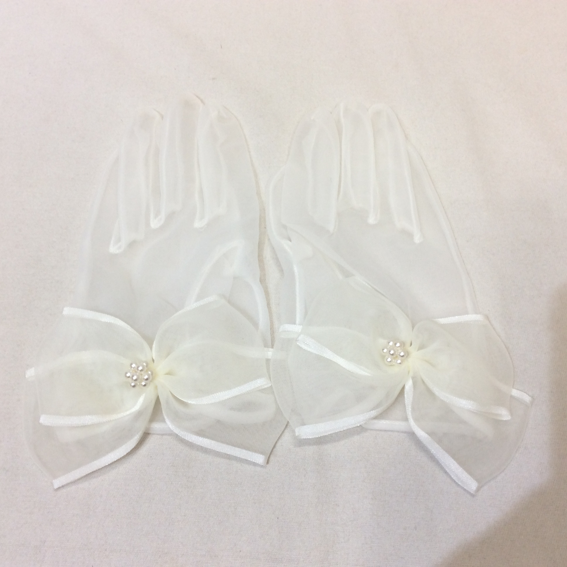 未使用☆ZEPHYR チュール 手袋 ホワイト