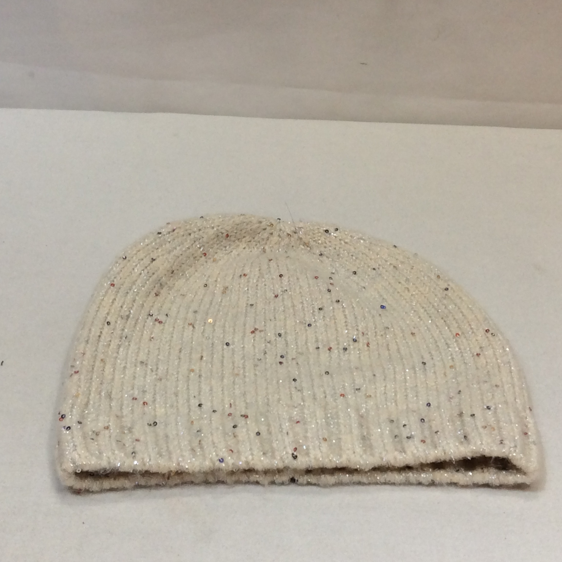ニット帽子  ホワイト／スパンコール