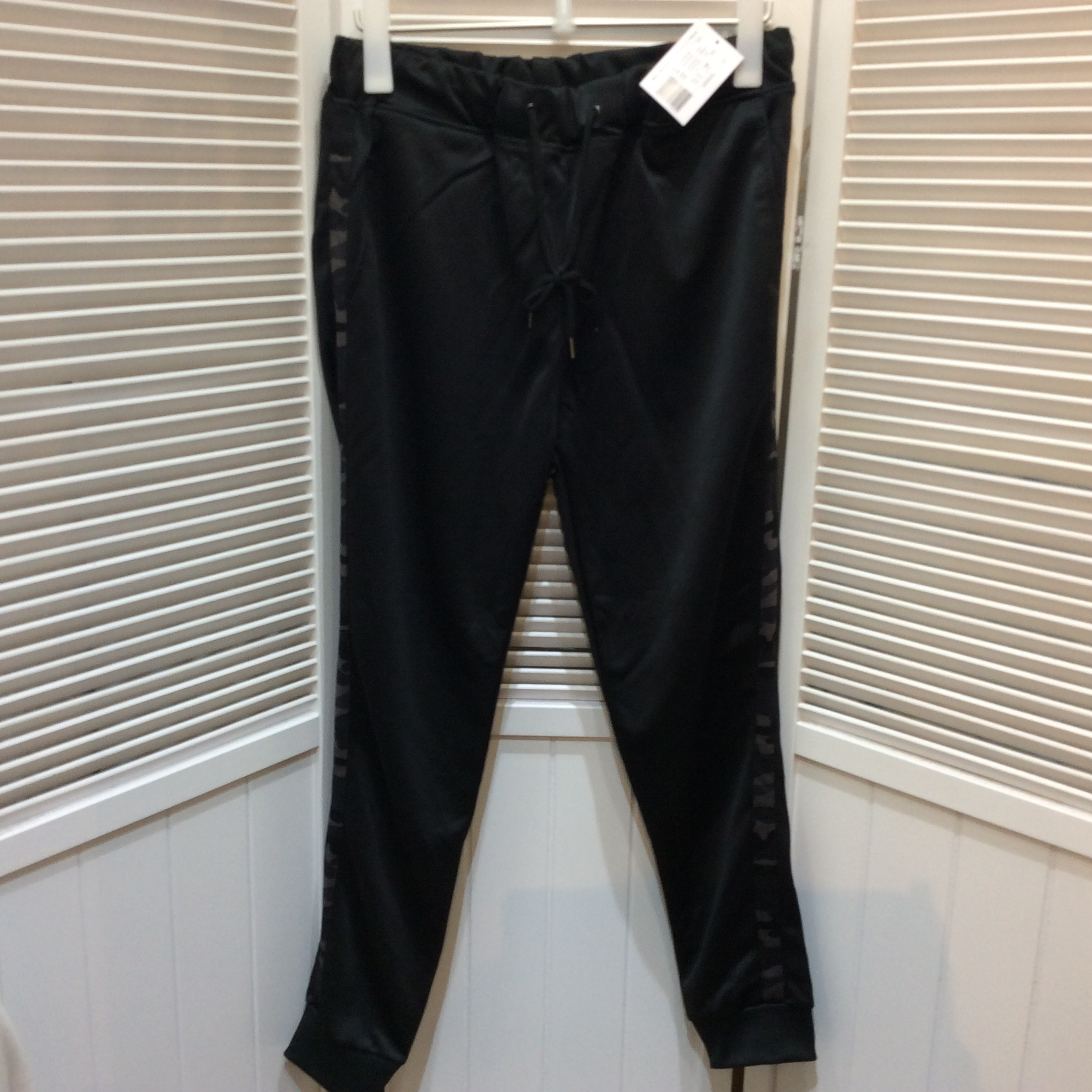 未使用☆メンズ ジャージパンツ LL ブラック×迷彩柄ライン