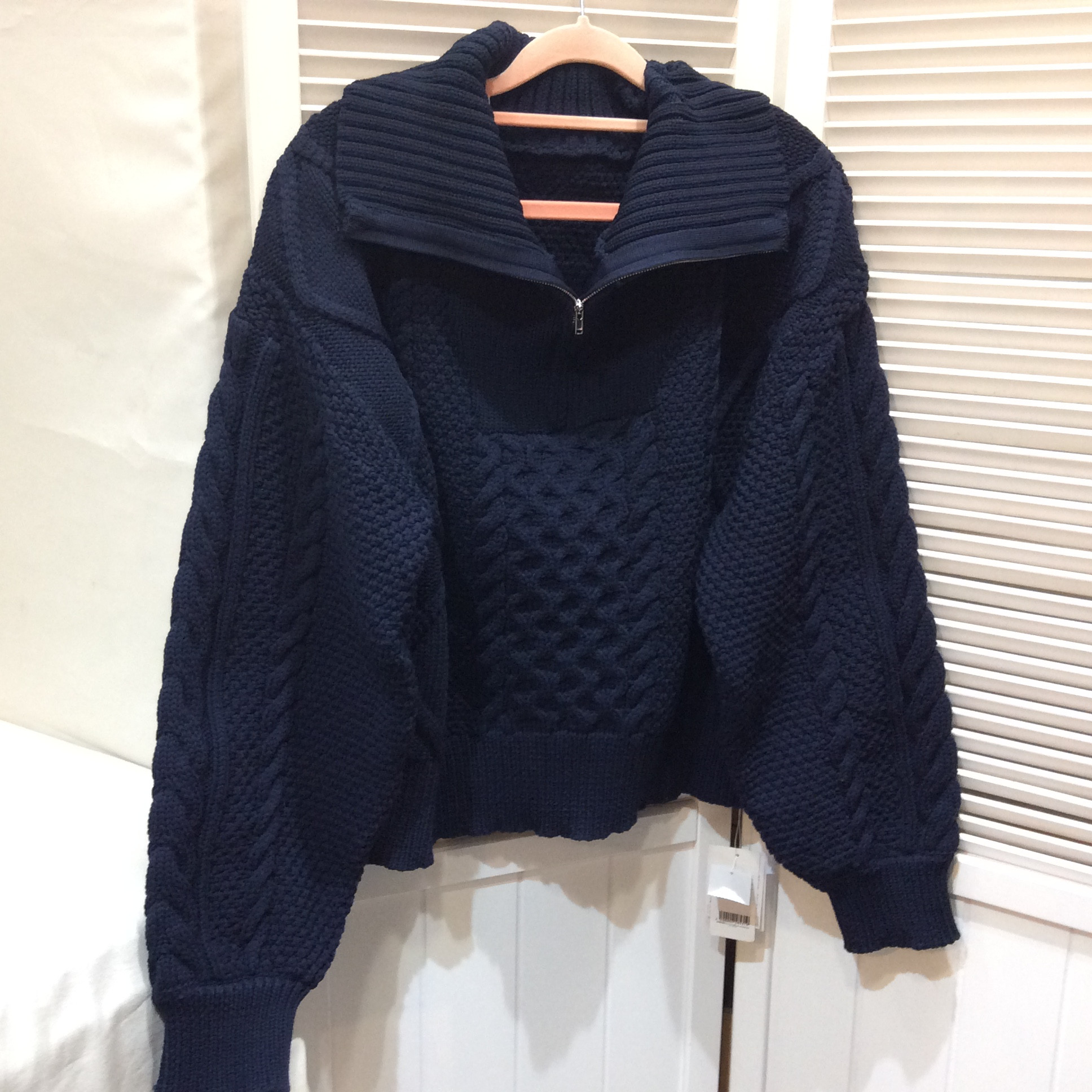 未使用 ハーフジップ ボリューム袖セーター Mサイズ ネイビー