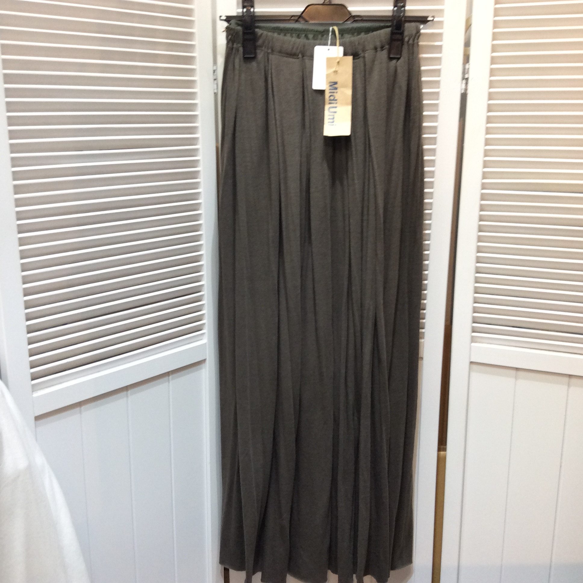 未使用 MidiUmi ロングスカート  フリーサイズ   カーキ 日本製