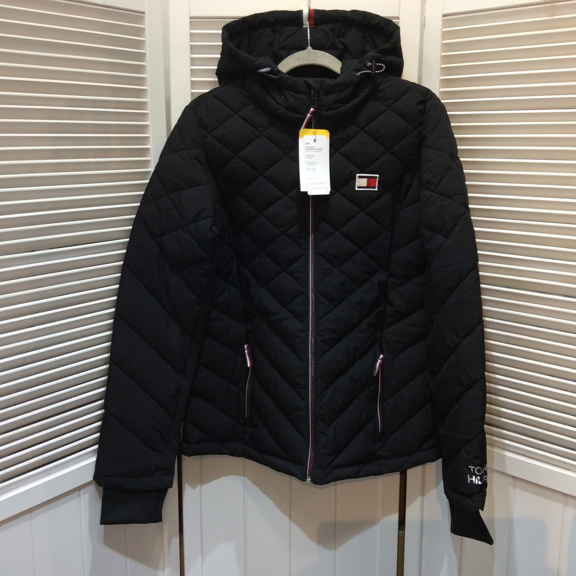 未使用 TOMMY HILFIGER フード付き中綿ジャケット レディース Sサイズ ブラック