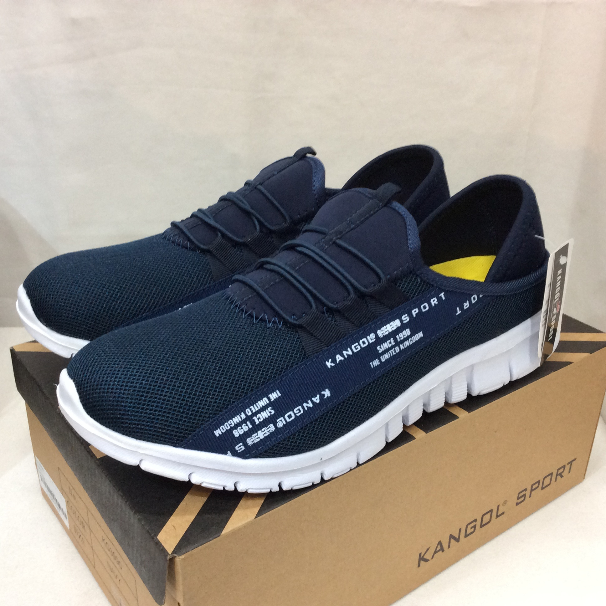 未使用☆KANGOL SPORT カンゴール スポーツ 軽量 かかとが踏める2WAYスニーカー L 26~26.5cm ネイビー