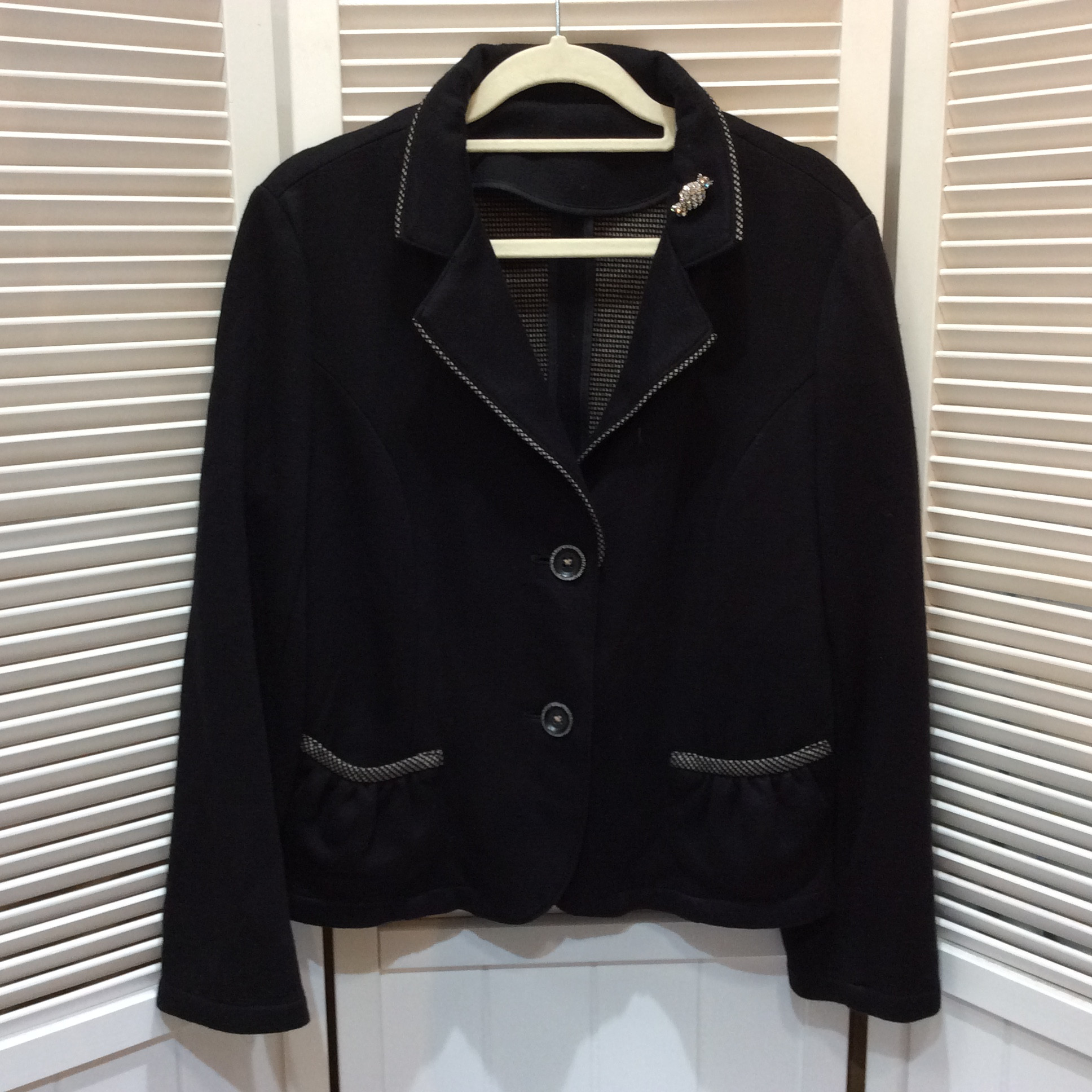 SPIGA ジャケット M ブラック ブローチ付き