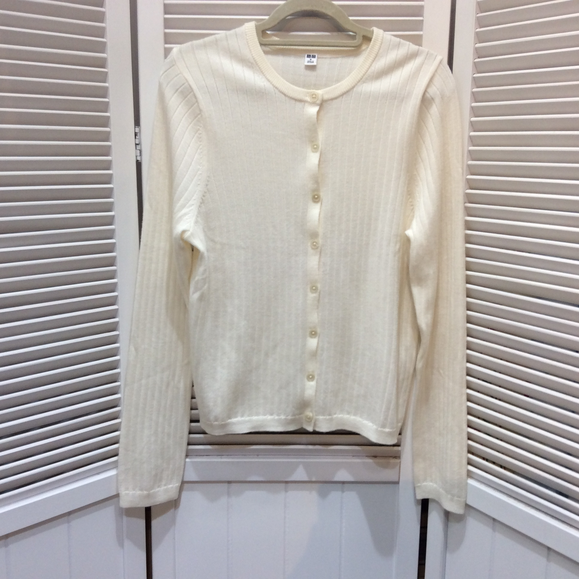 ユニクロ カーディガン M オフホワイト