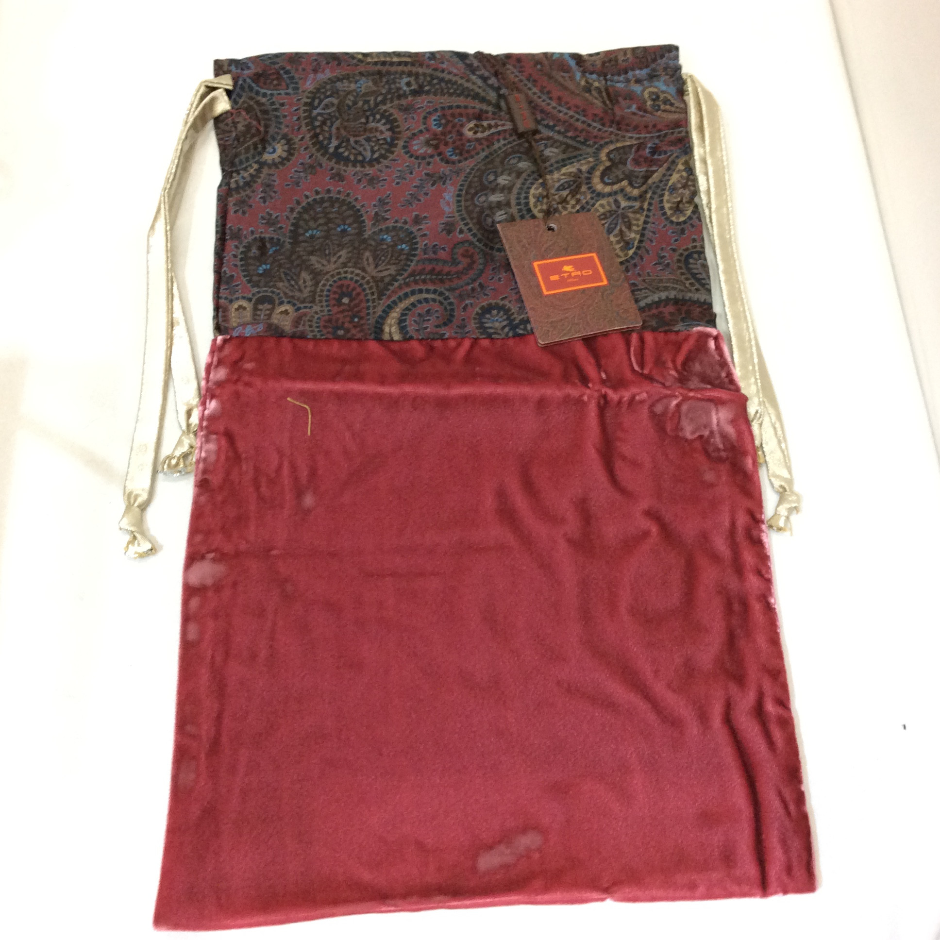 新品未使用☆ETRO エトロ 巾着ポーチ 17110 パープル系 ペイズリー