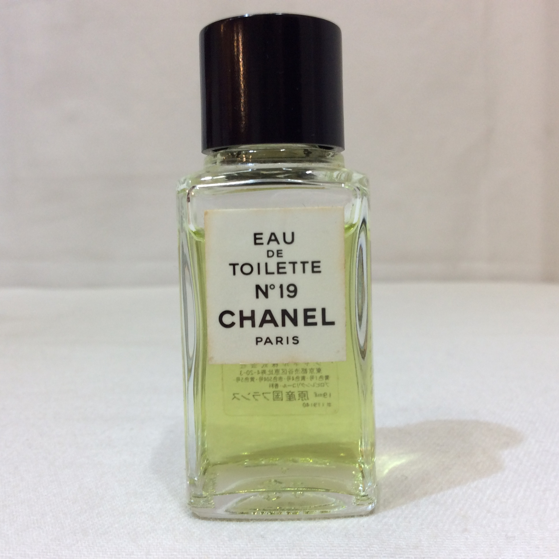 CHANEL シャネル N°19 トワレ 19ml