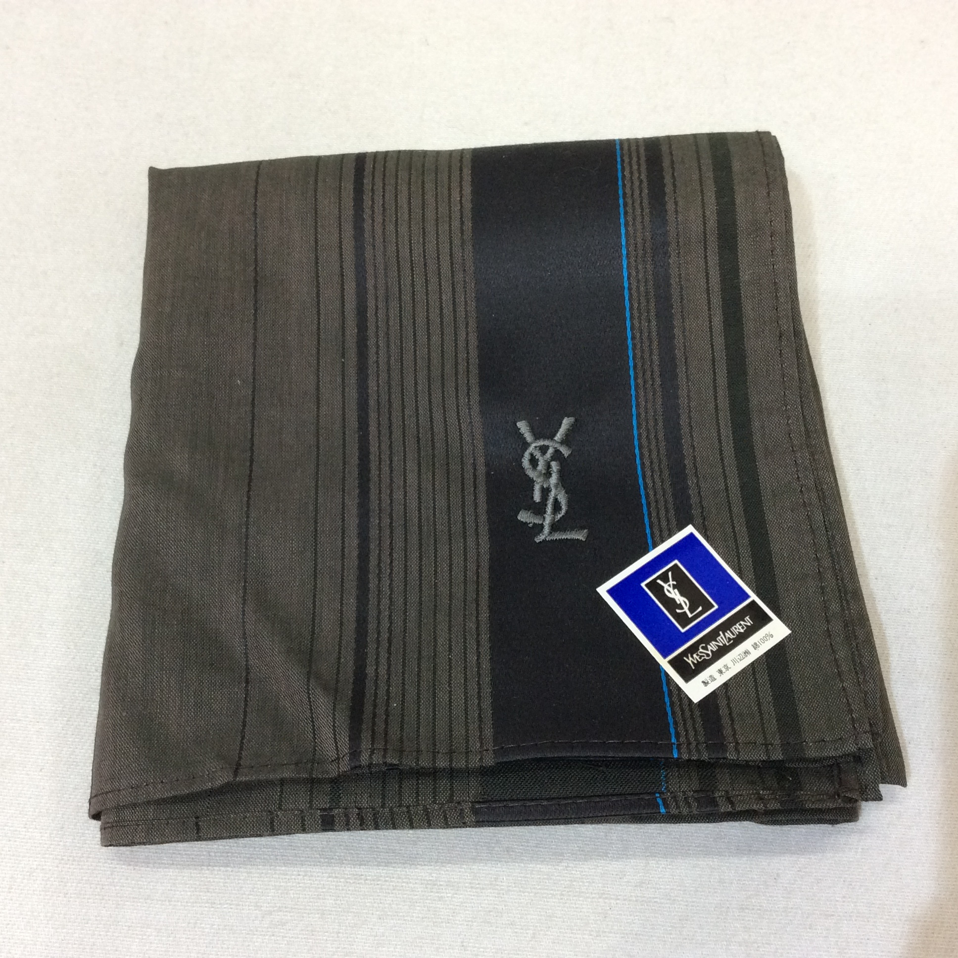 未使用☆YSL イヴ・サンローラン メンズハンカチ