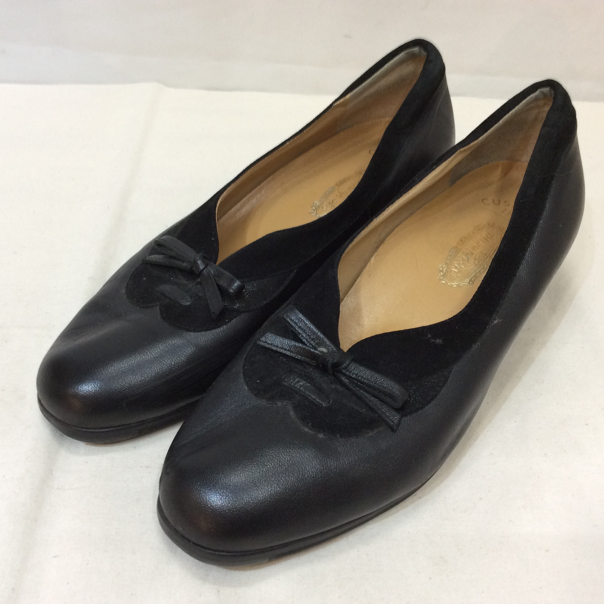 銀座ヨシノヤ レザーパンプス 23.5cm ブラック