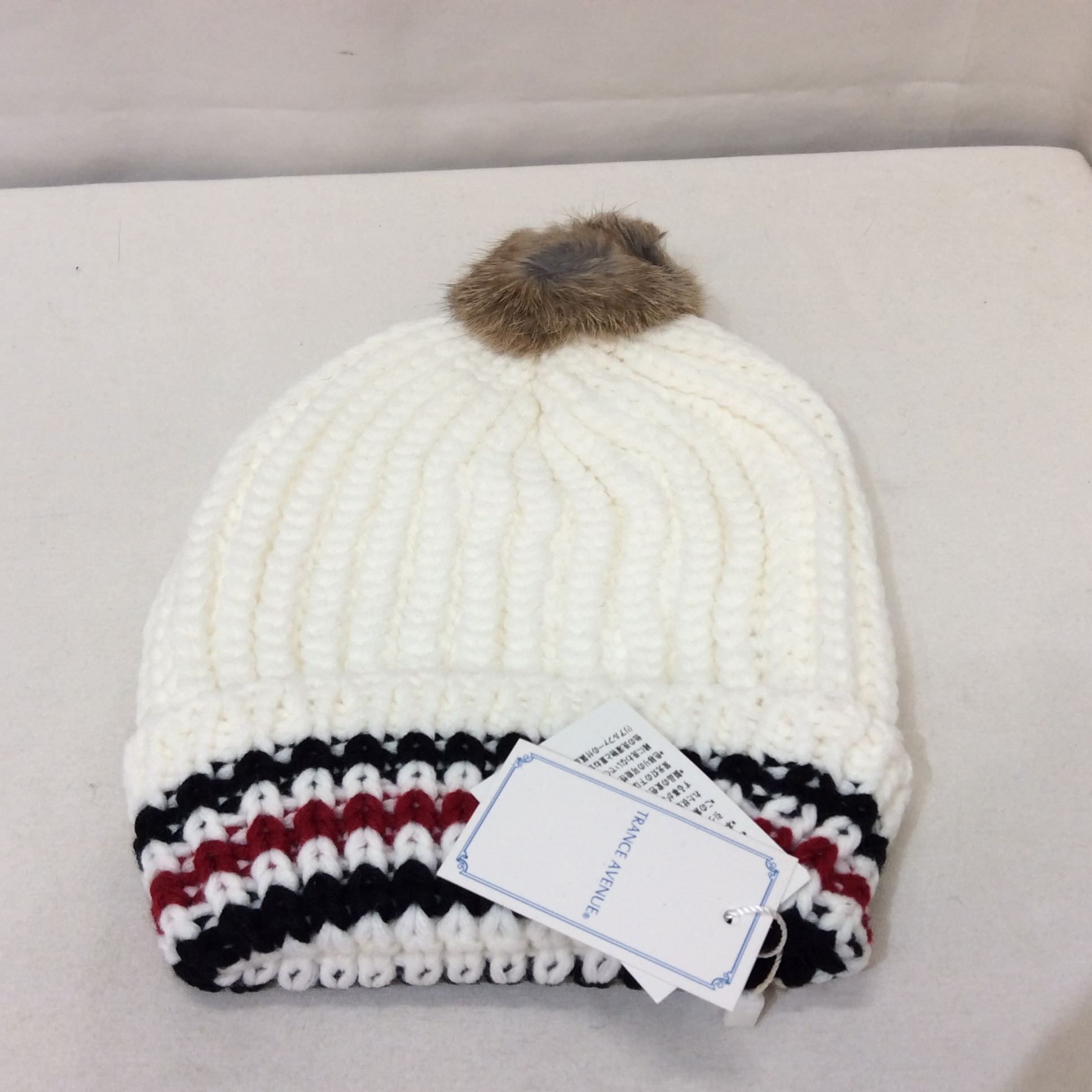 未使用 ラビット付きニット帽子  ホワイト
