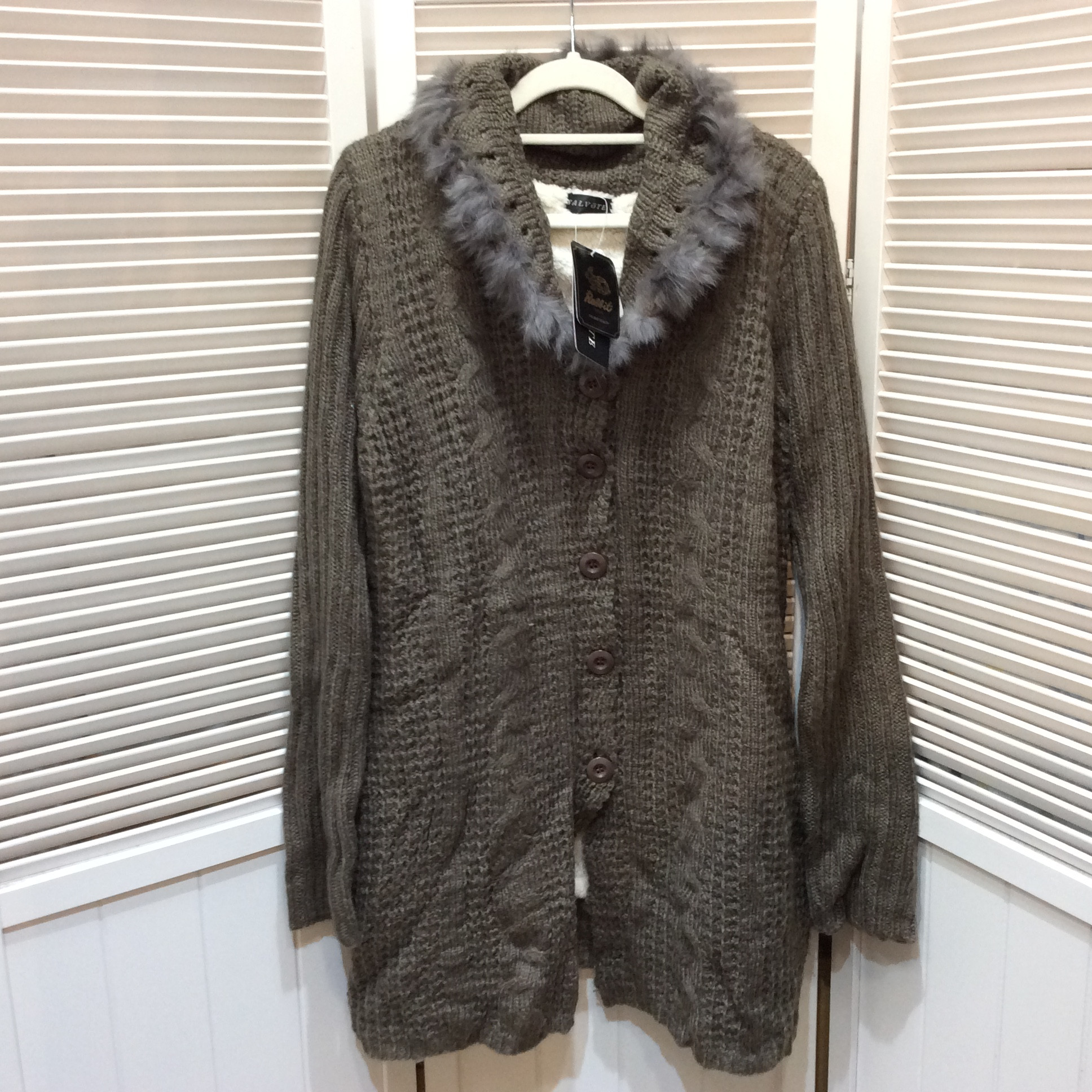 未使用☆WALVOTE ウォルヴォーテ ファー付き フード付き 中ボアニットコート LL グレー系