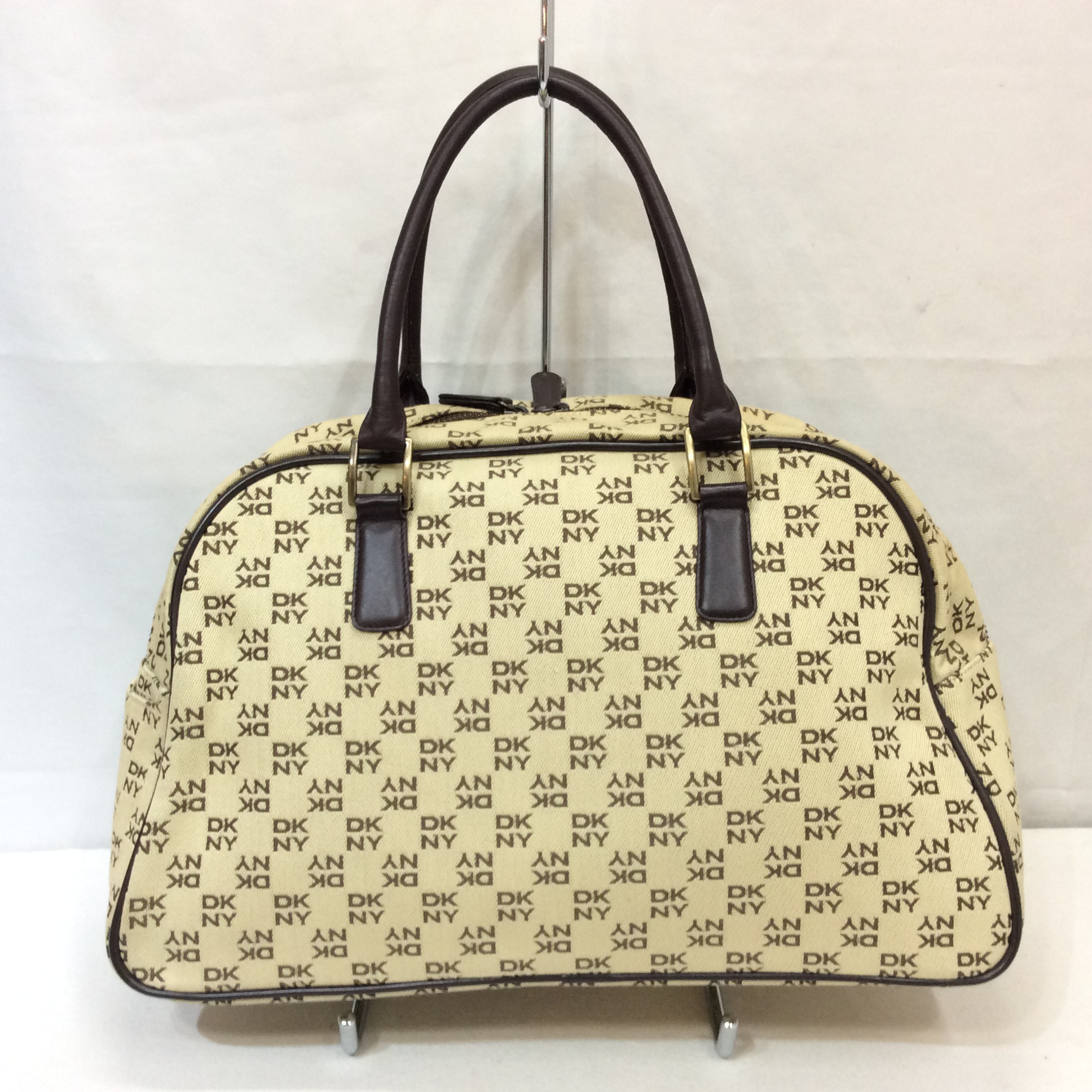 DKNY ボストン型バッグ
