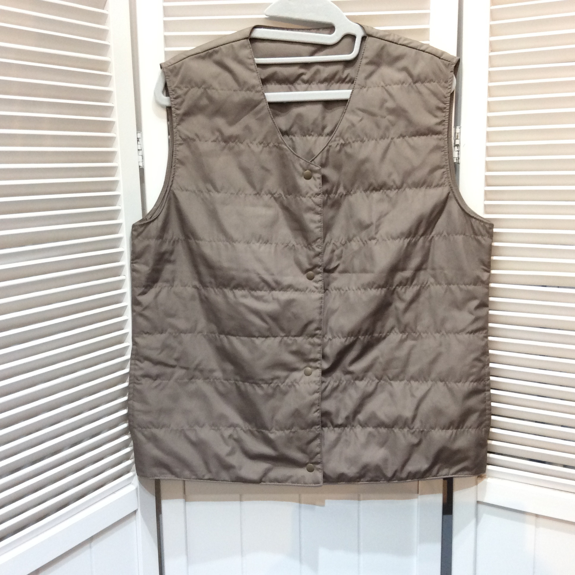 ノーカラーダウンベスト M〜L  ブラウン