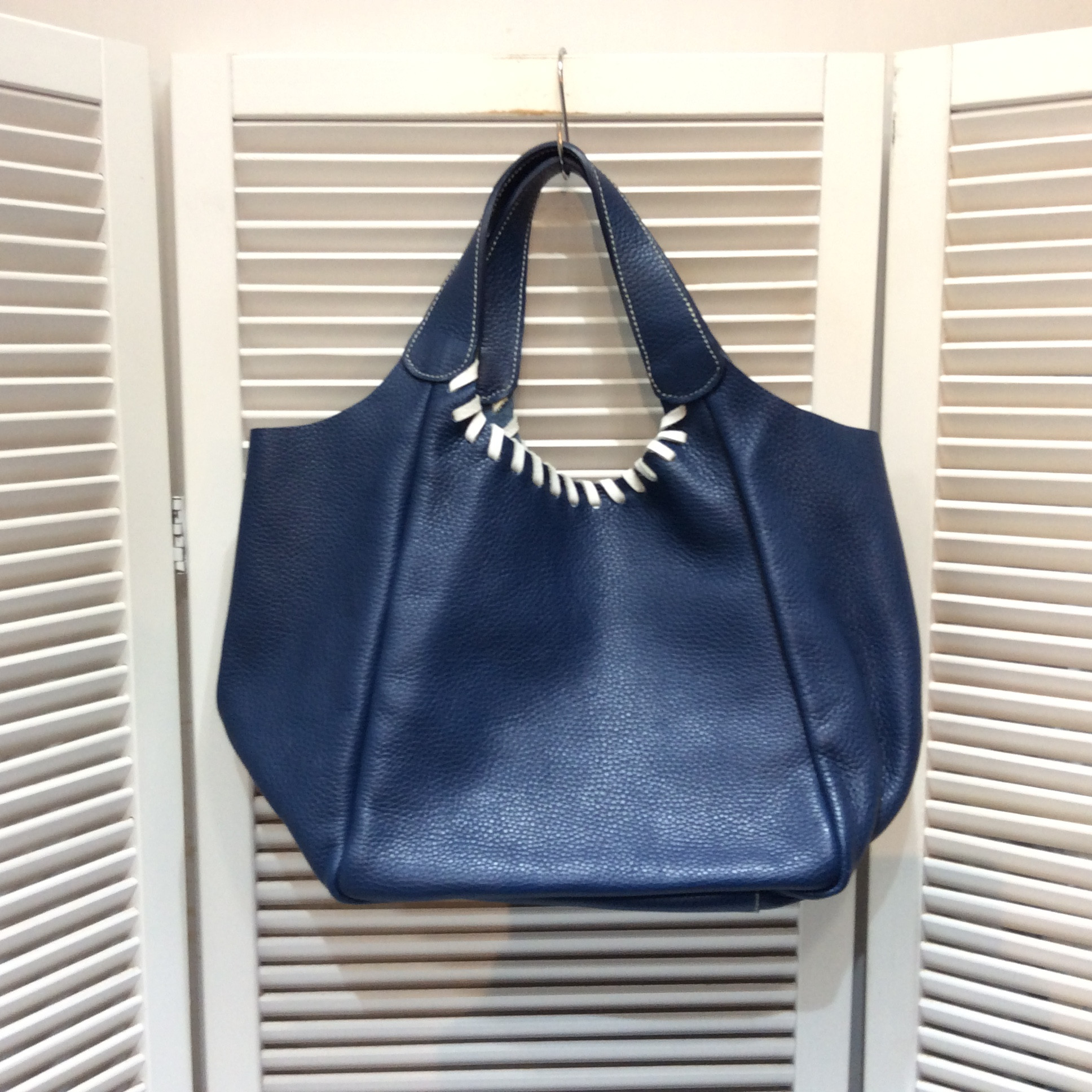 レザーバック  ブルー