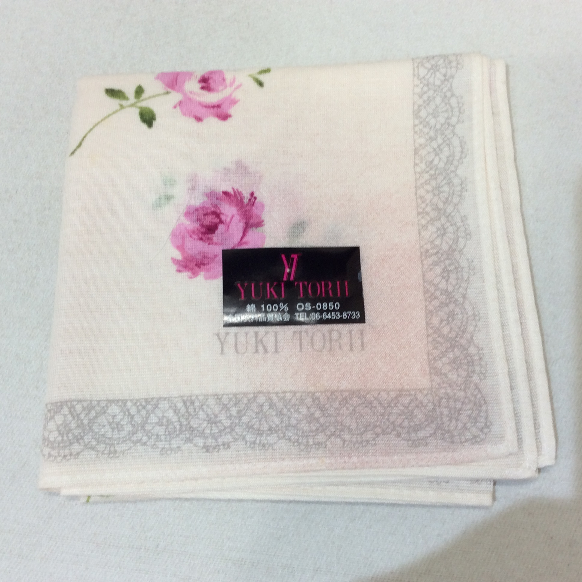 未使用☆YUKI TORII トリイユキ ハンカチ ピンク系