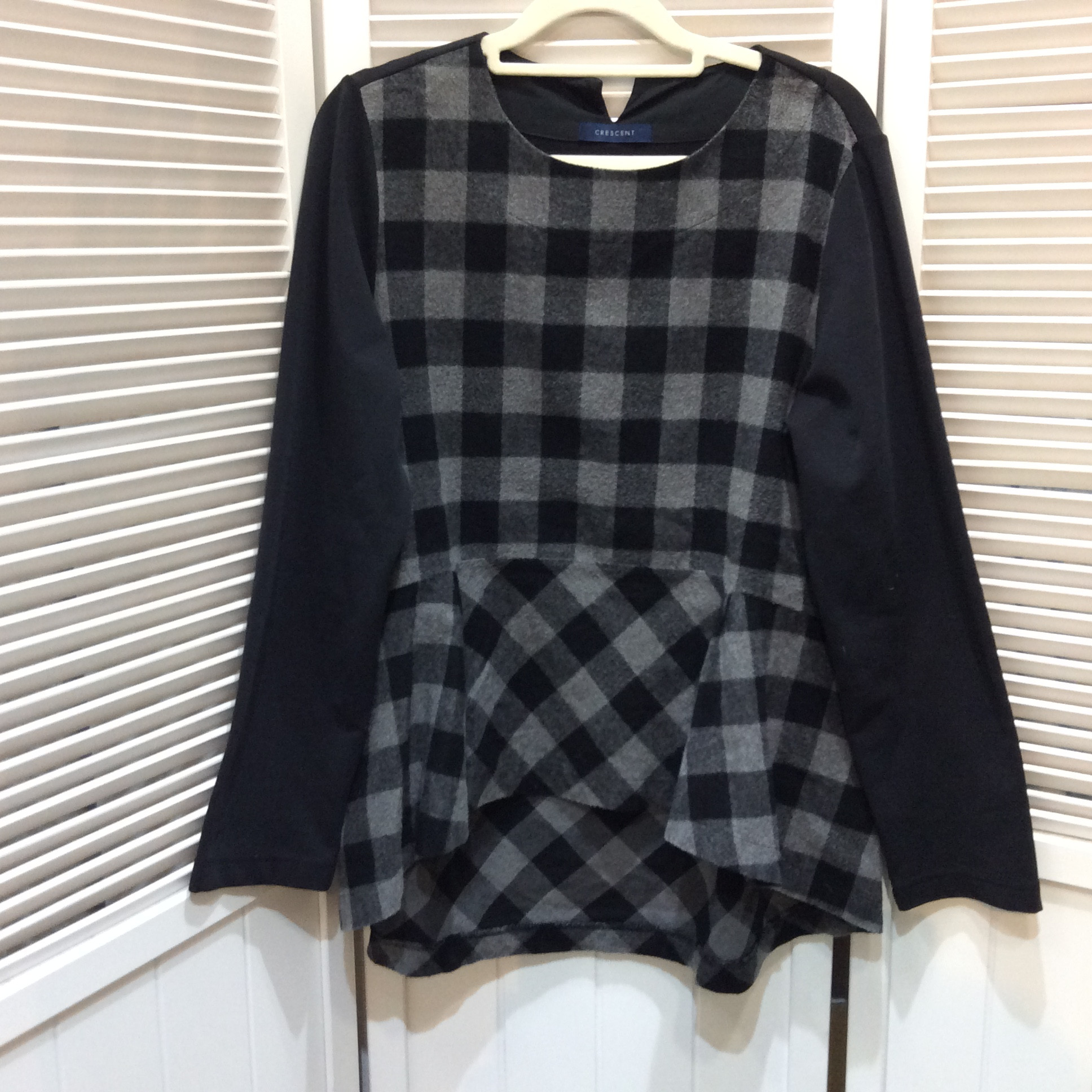 プルオーバー  Mサイズ  黒グレーチェック柄