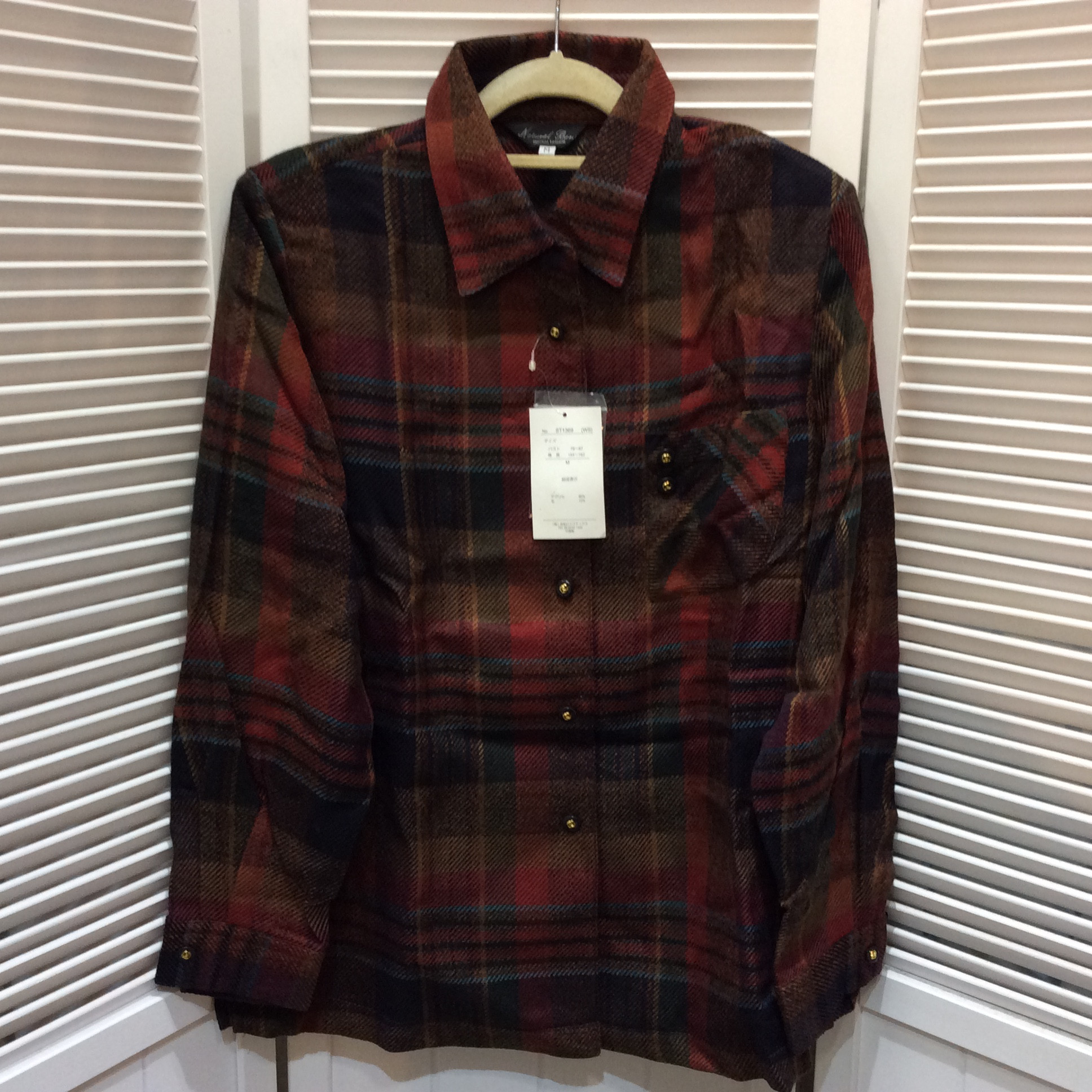 未使用☆ブラウスジャケット M エンジ系チェック柄