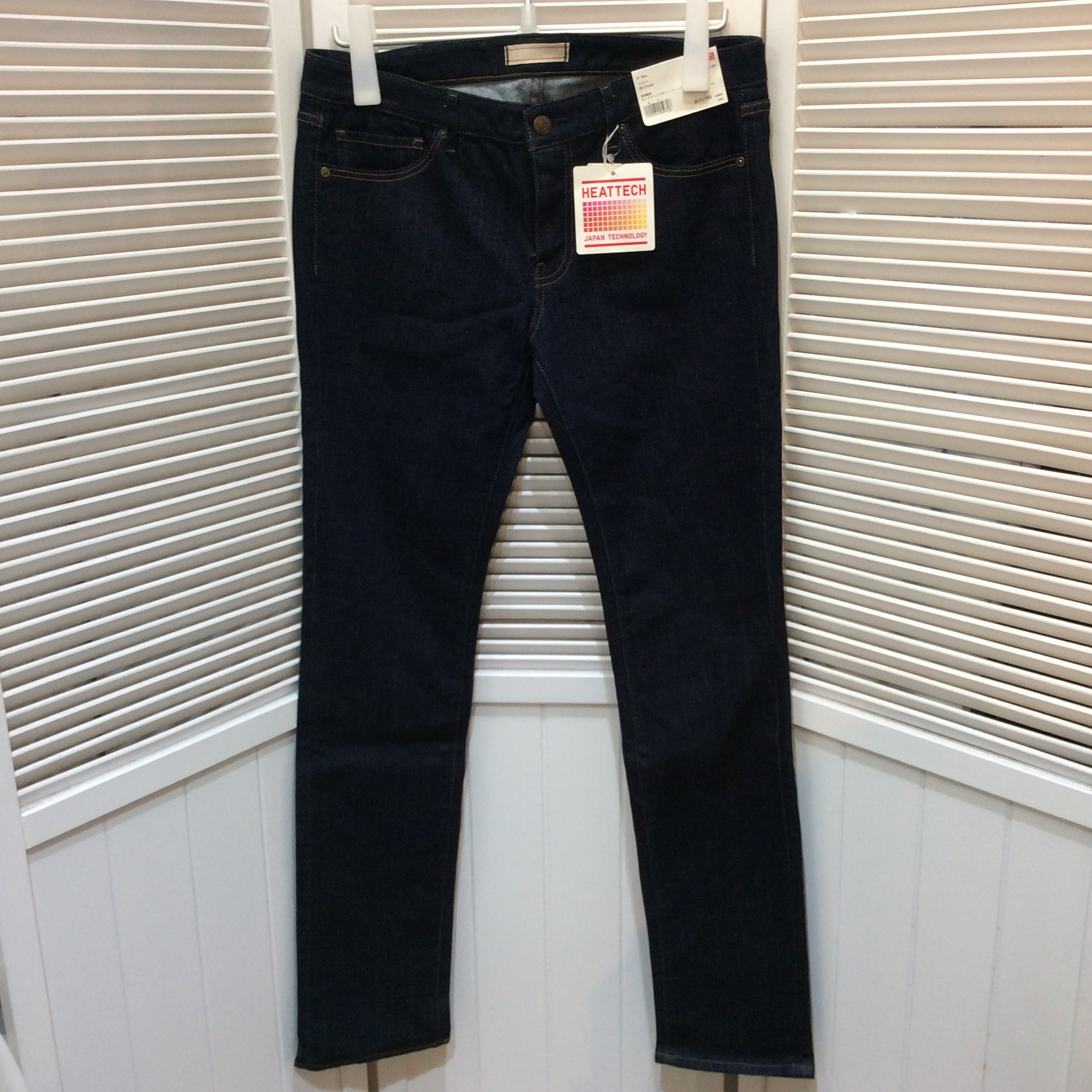 未使用☆ユニクロ レディース ヒートテック スキニーフィット ストレートジーンズ 28(71cm)