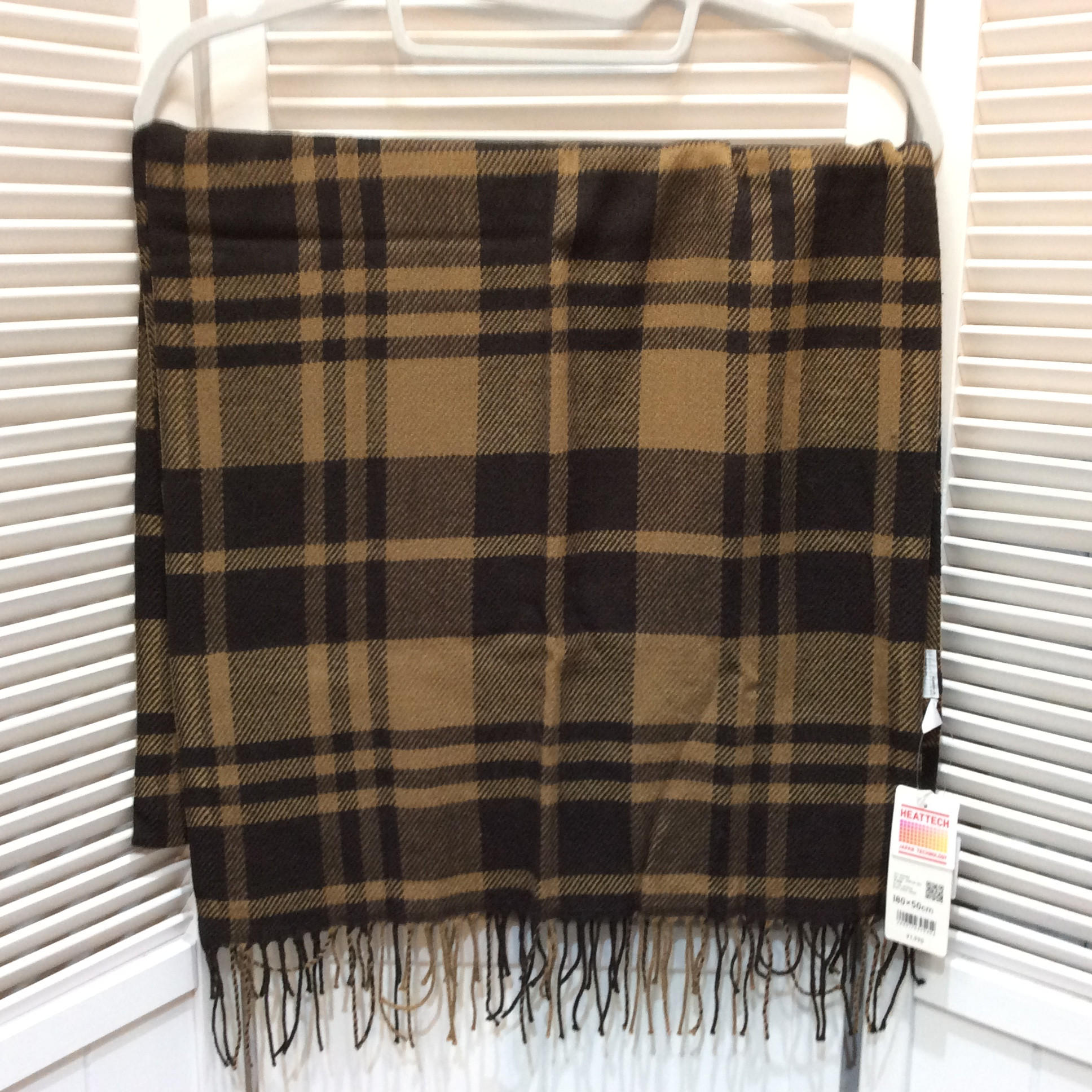 未使用☆ユニクロ ヒートテックマフラー ブラウンチェック柄