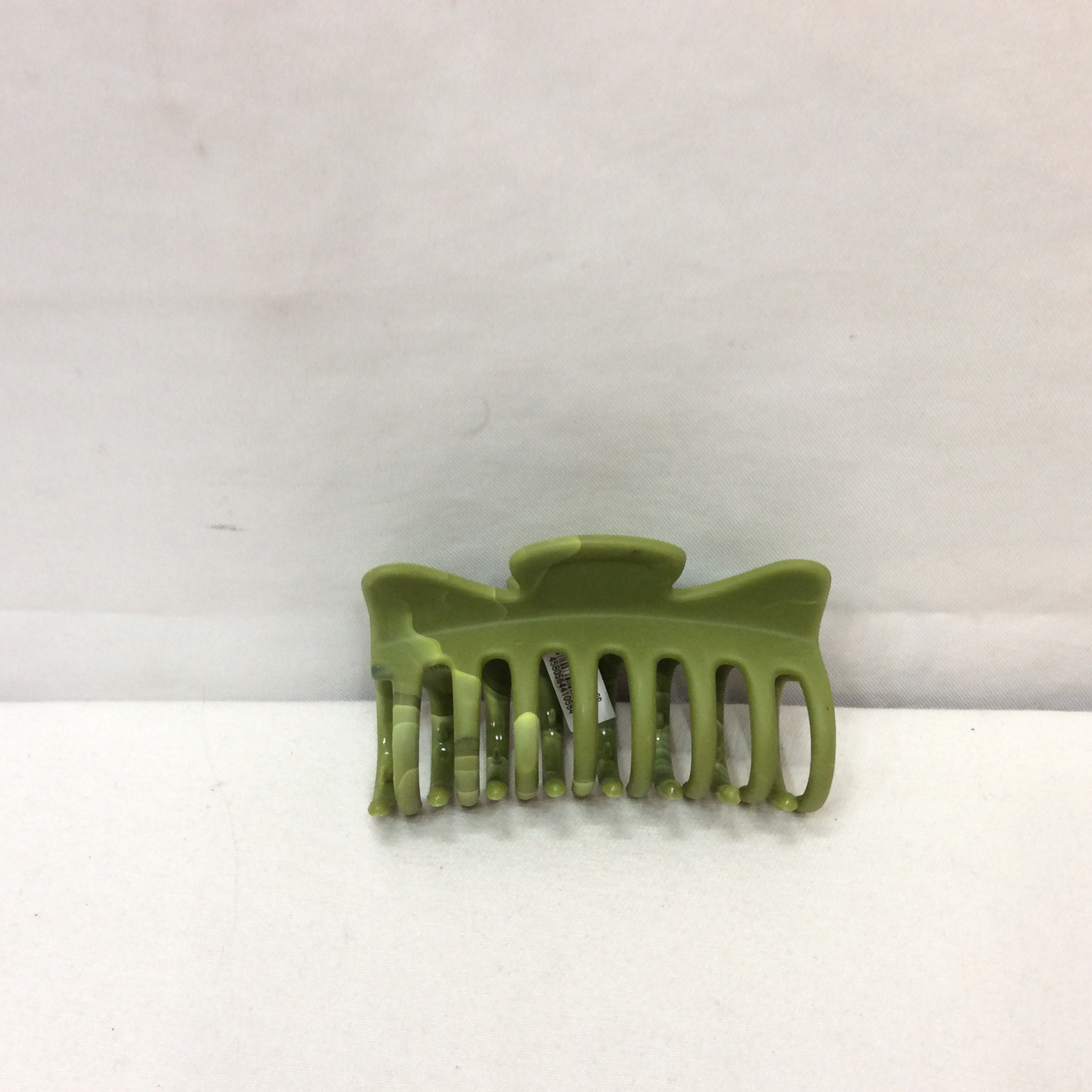 新品 バレッタ  グリーン