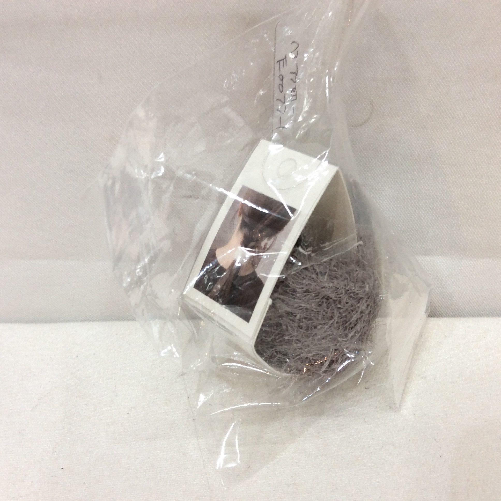 新品 ヘアアクセサリー  グレー／ラメボア