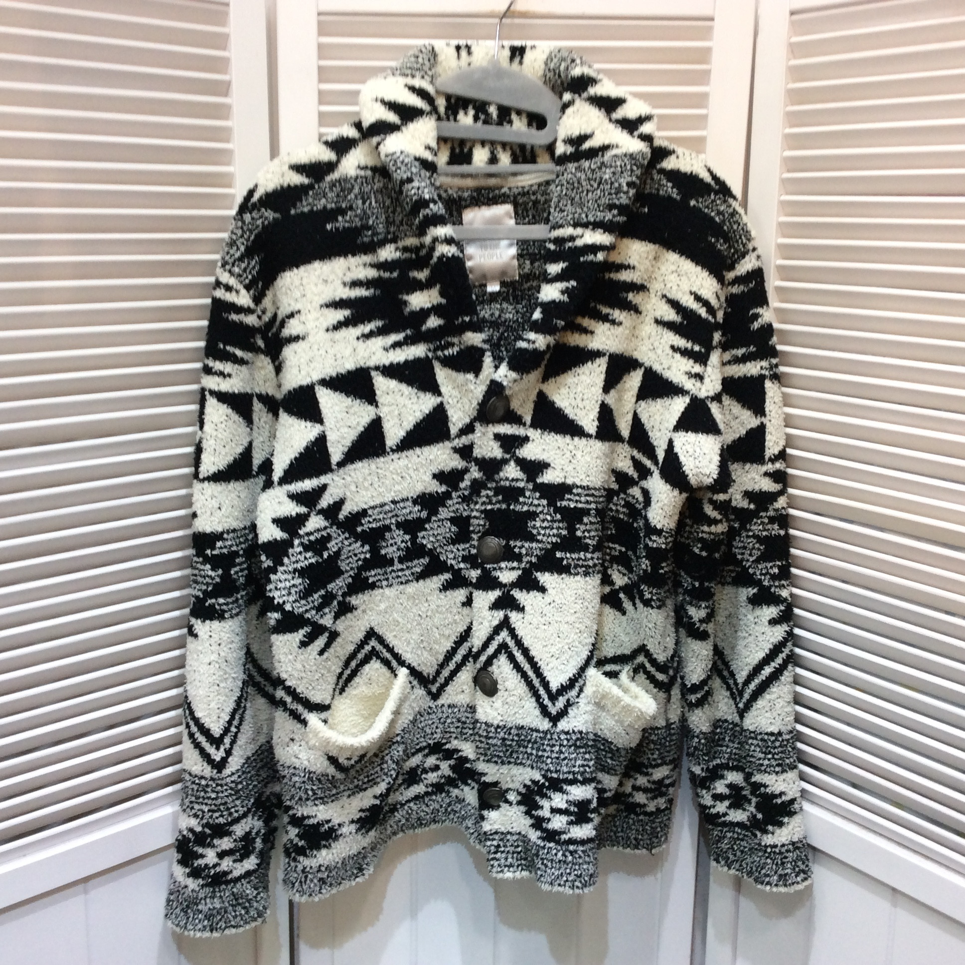 ネイティブ柄 ボアカーディガン M 白黒
