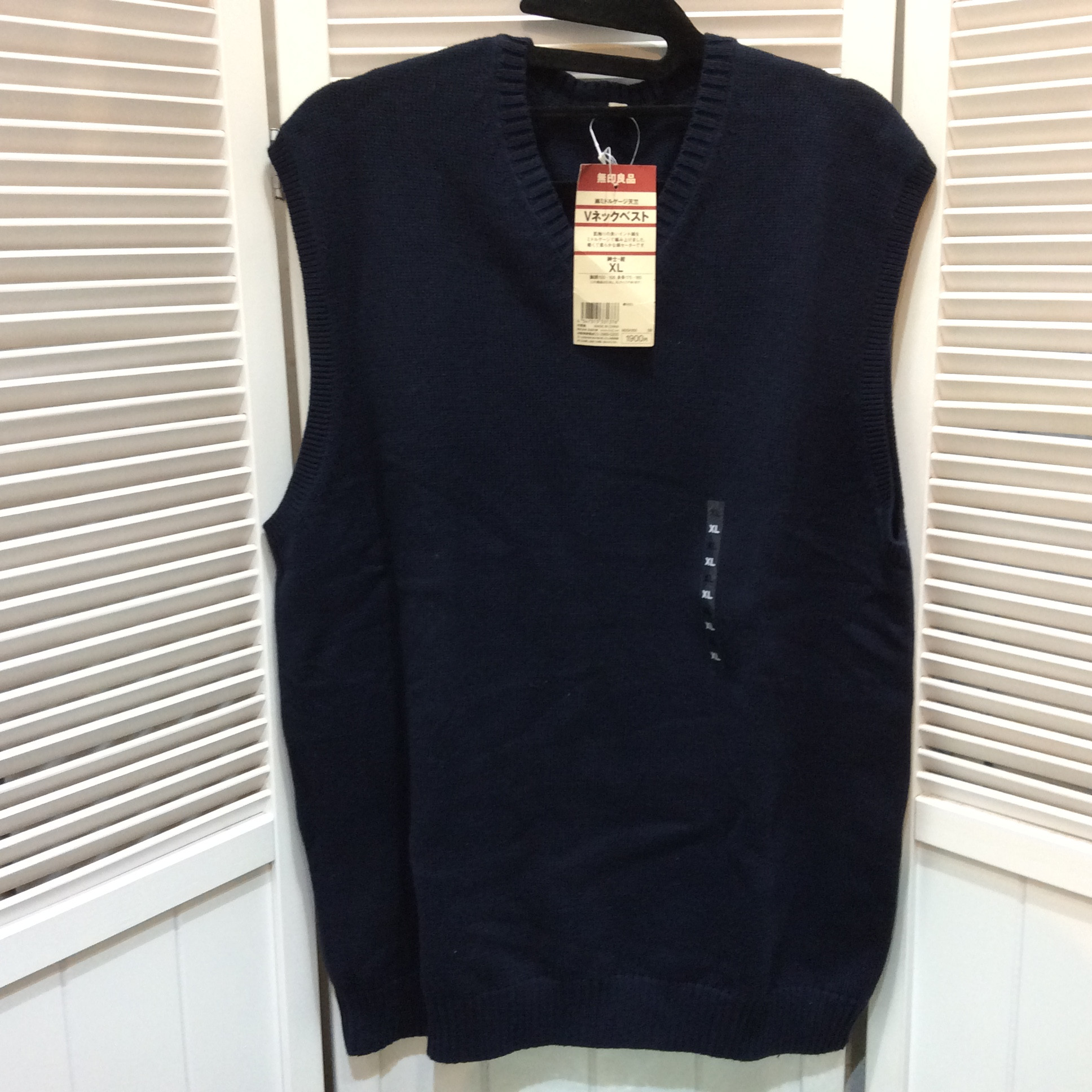 未使用 無印良品 Vネックベスト メンズXL ネイビー