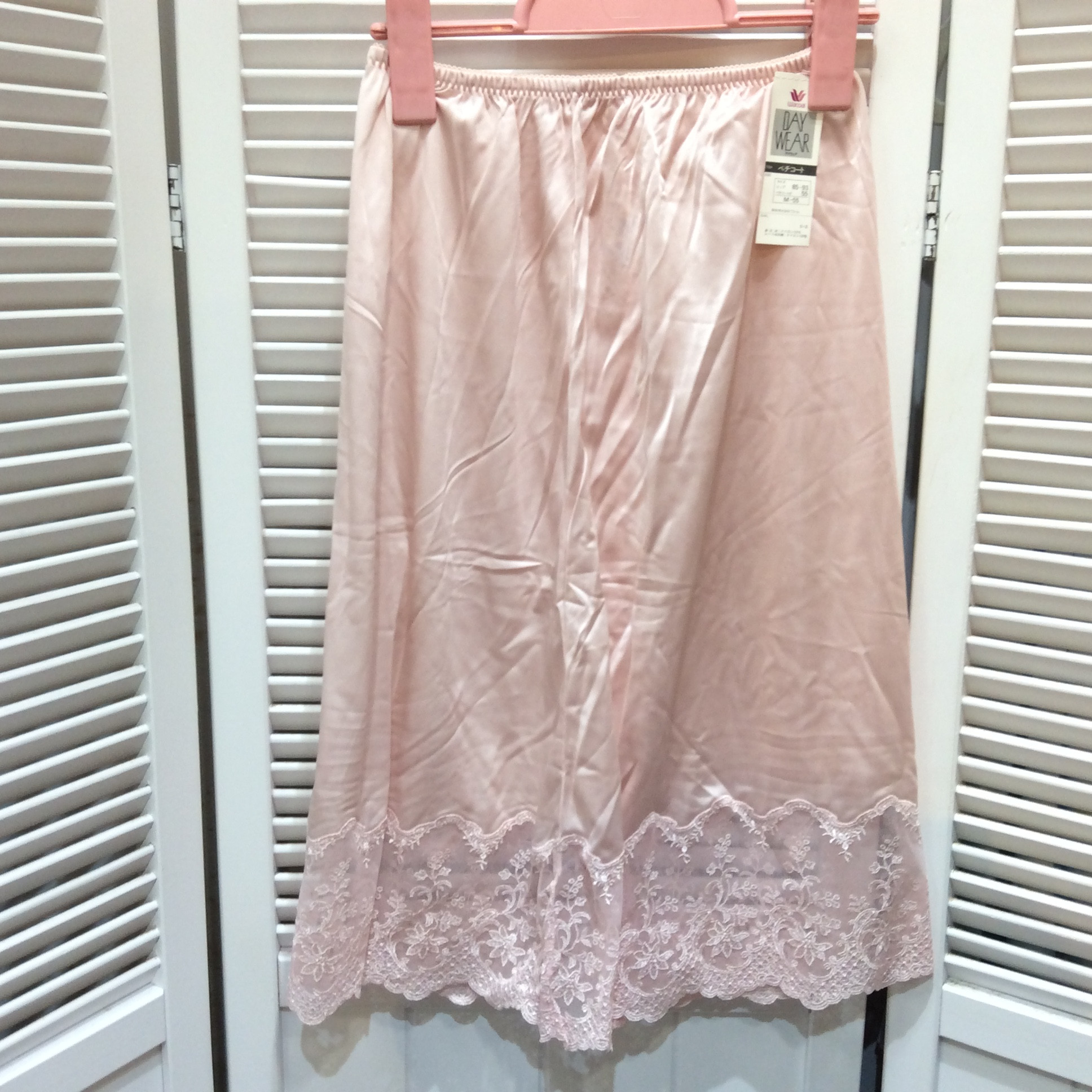 未使用 ワコール デイウエア  ペチコート Mサイズ ピンク／レース
