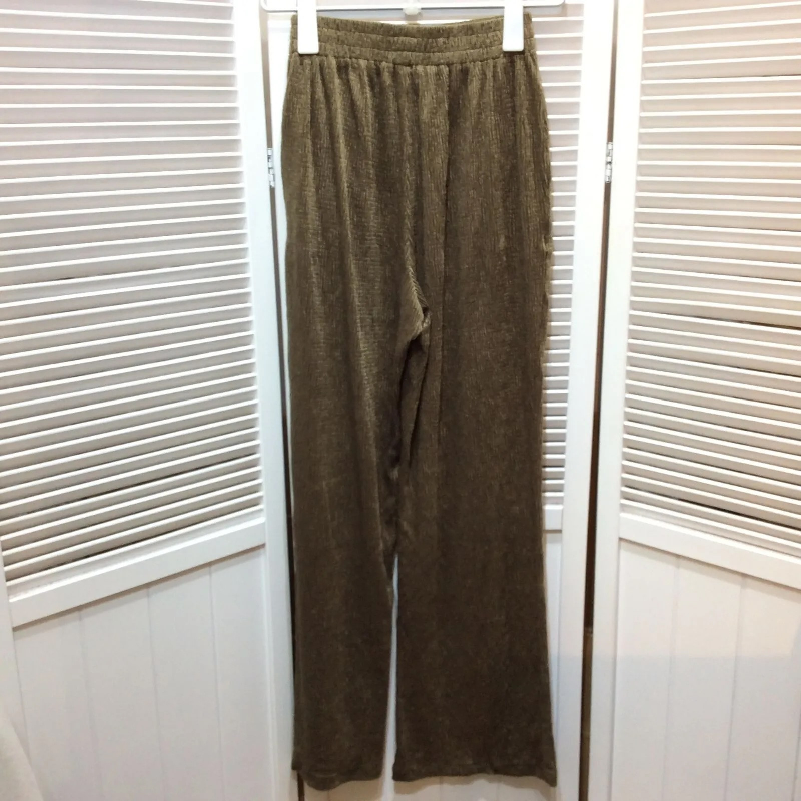 未使用☆Shelly island シェリーアイランド レディース パンツ F フリーサイズ カーキ