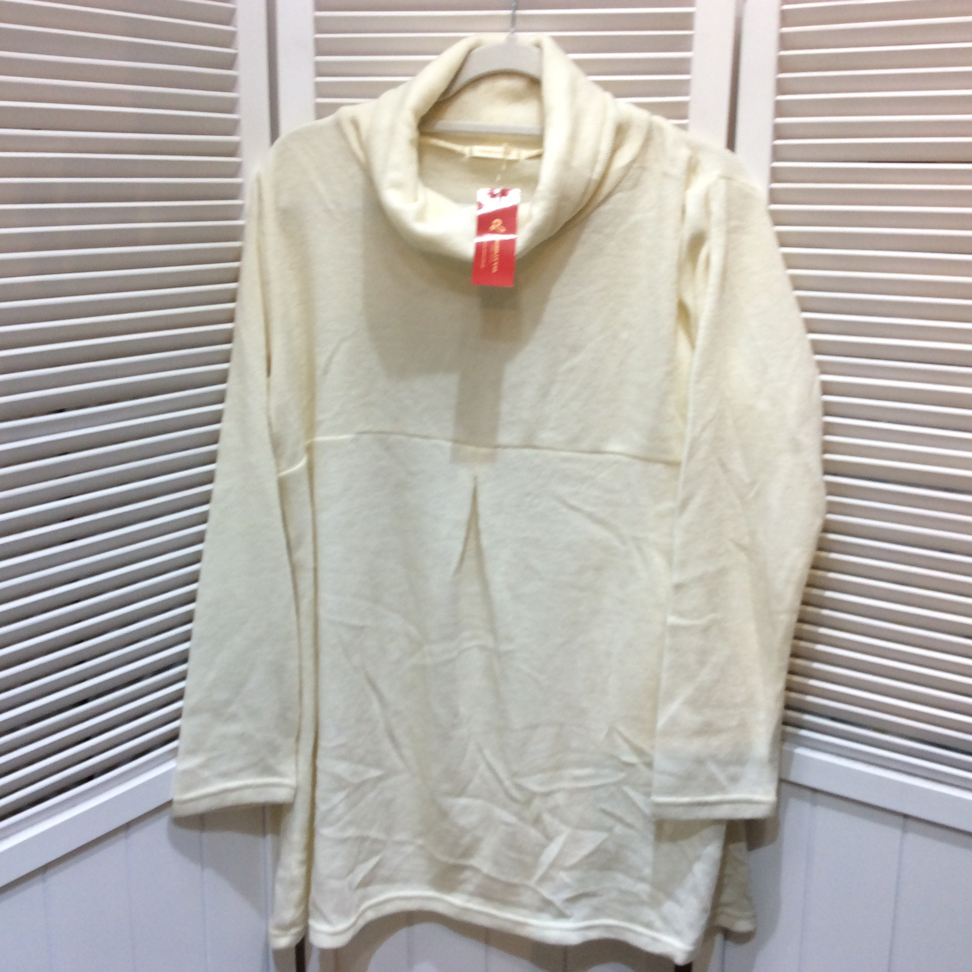 未使用☆DEBUTTO デビュー ニットタートルプルオーバー 3L オフホワイト