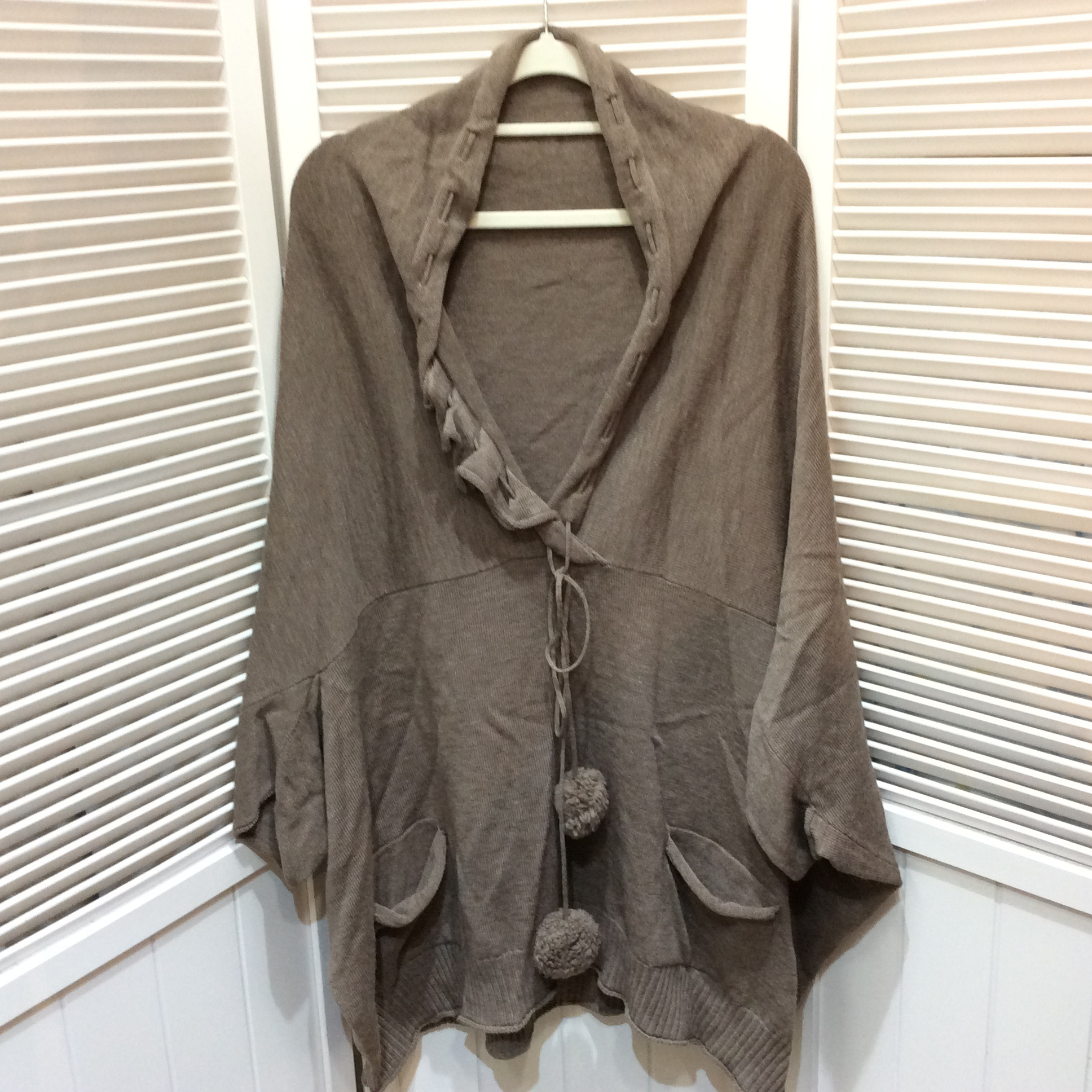 CHACOK シャーコック ニットポンチョ L ベージュ系 フランス