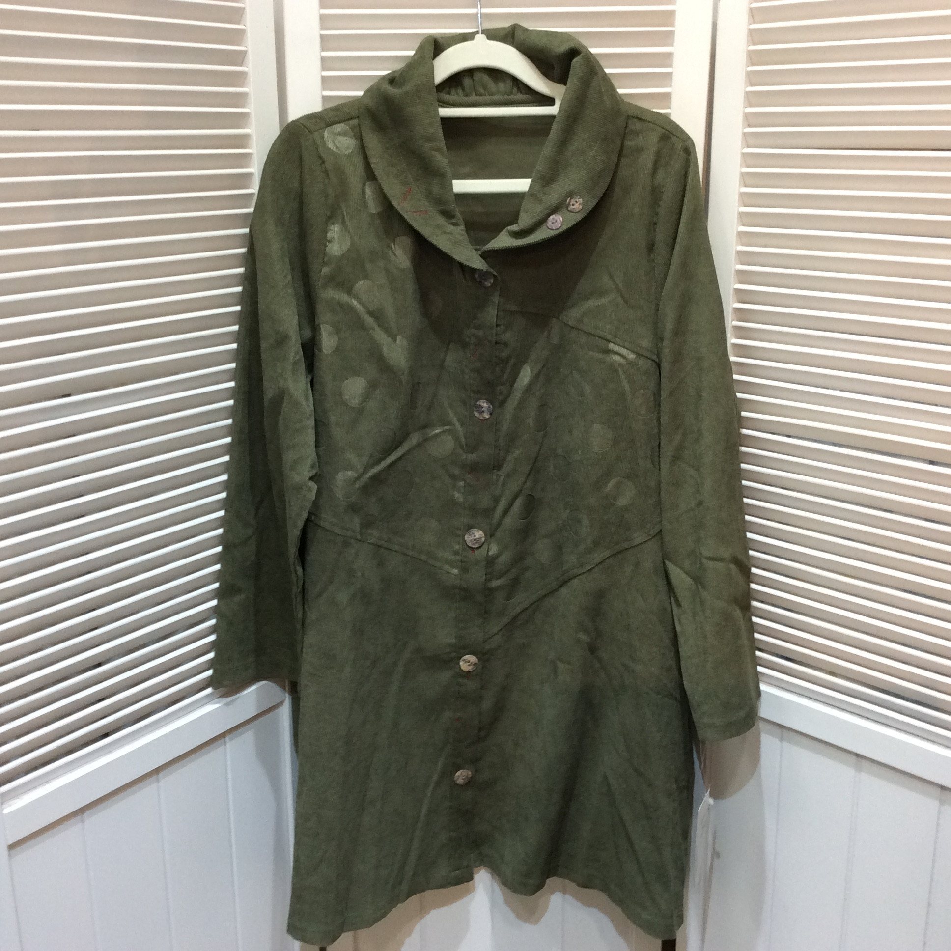 未使用☆3s4you コート M~L カーキ系×丸柄