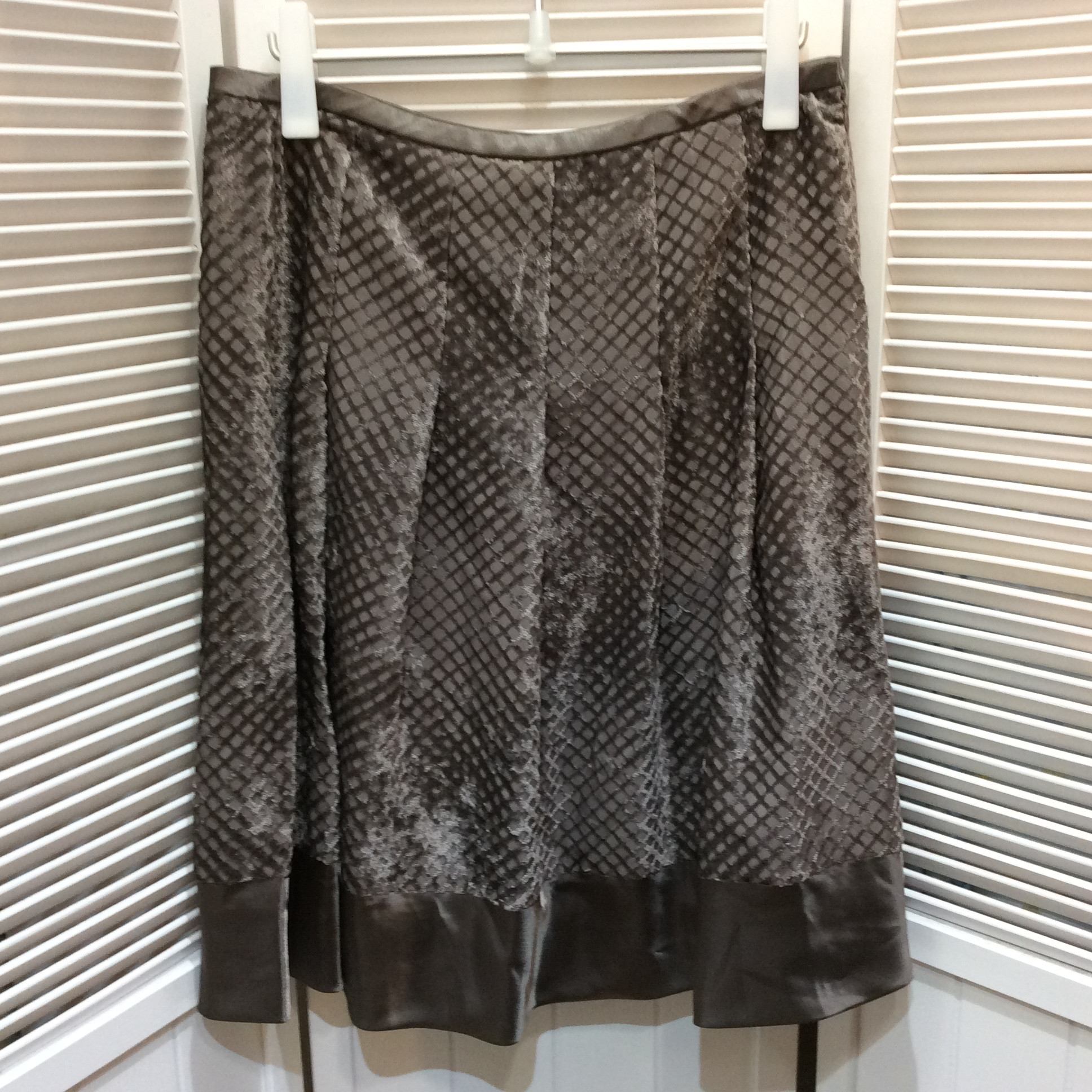 レリアン スカート 17号 グレー ベロア