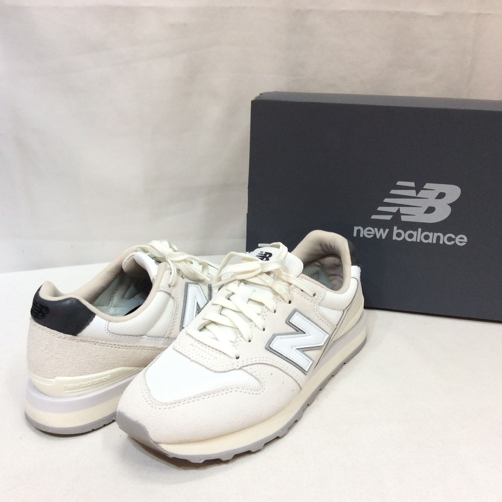 美品☆1回使用 ニューバランス スニーカー 996シリーズ 24.5cm ホワイト