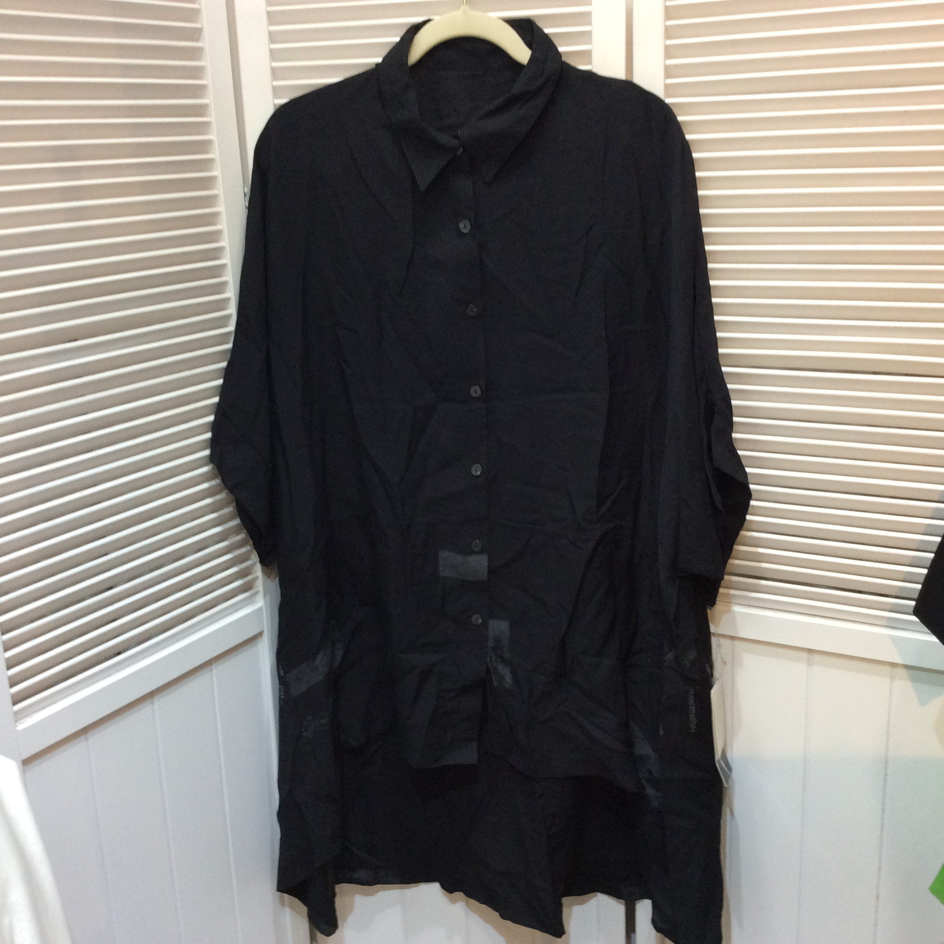 未使用☆デザインチュニックブラウス 3L ブラック