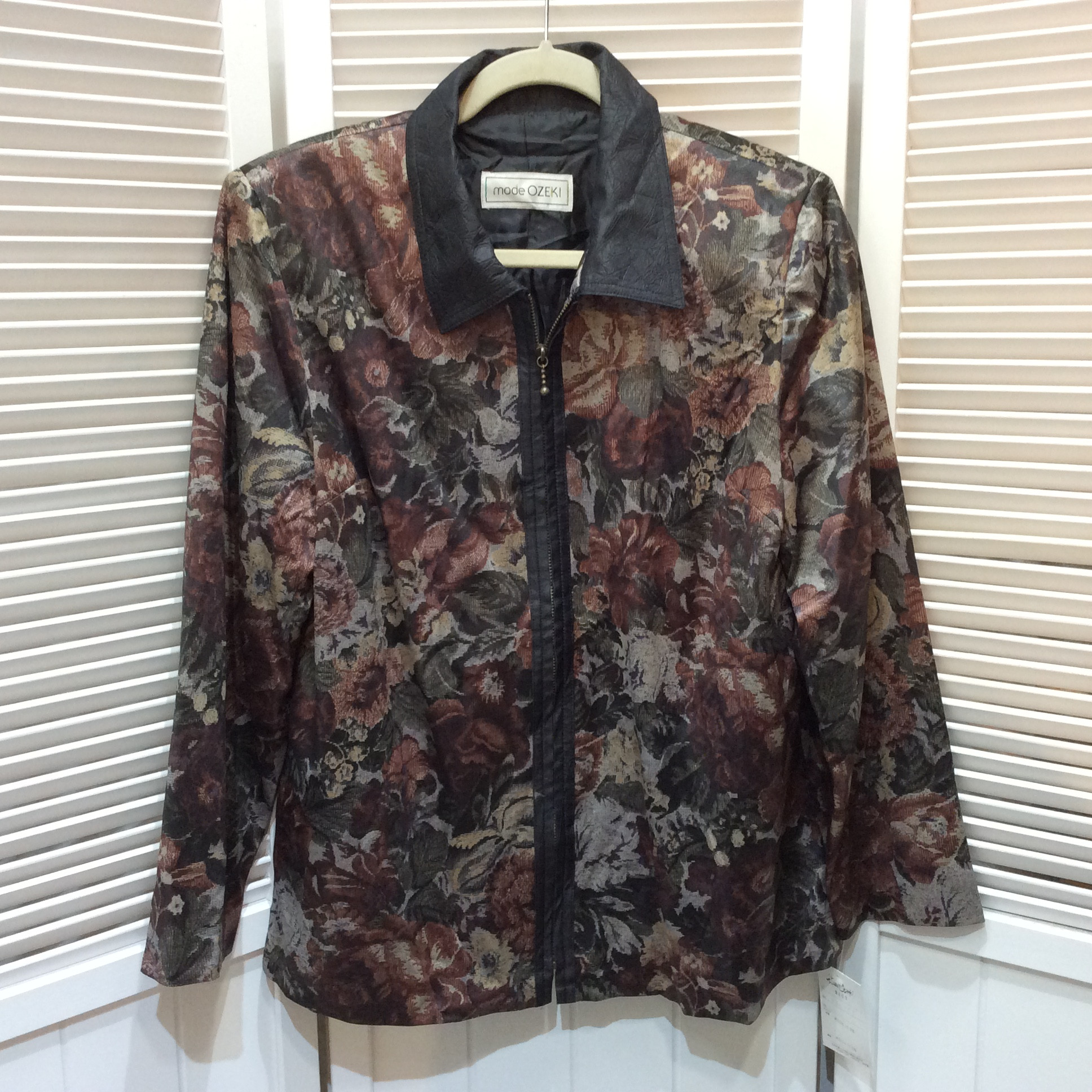 未使用☆mode OZEKI ファスナージャケット F ブラック×花柄