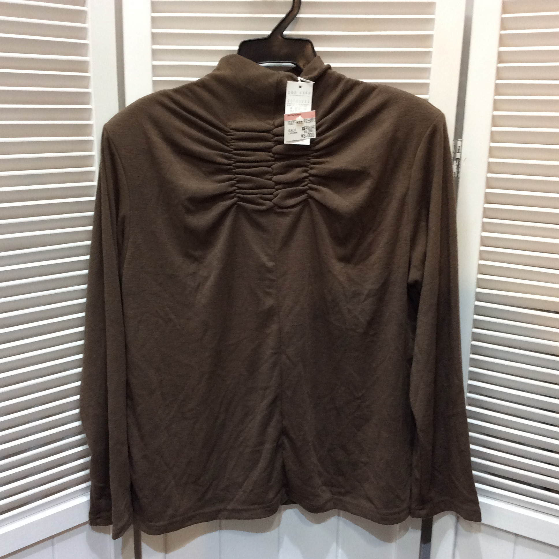 未使用☆タートルカットソー M~L ブラウン 三越にて購入品